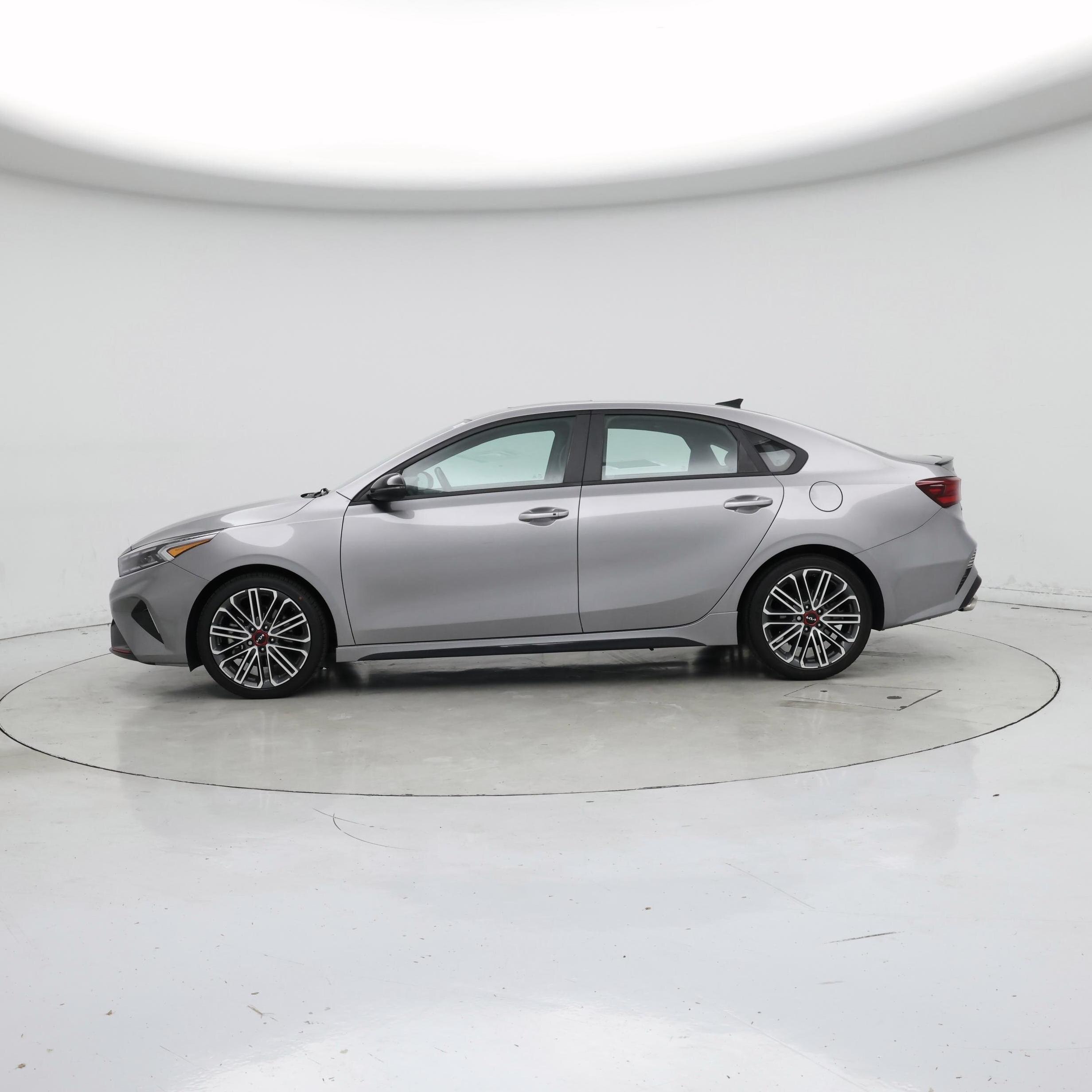 Thumbnail: 2024 Kia Forte - 3