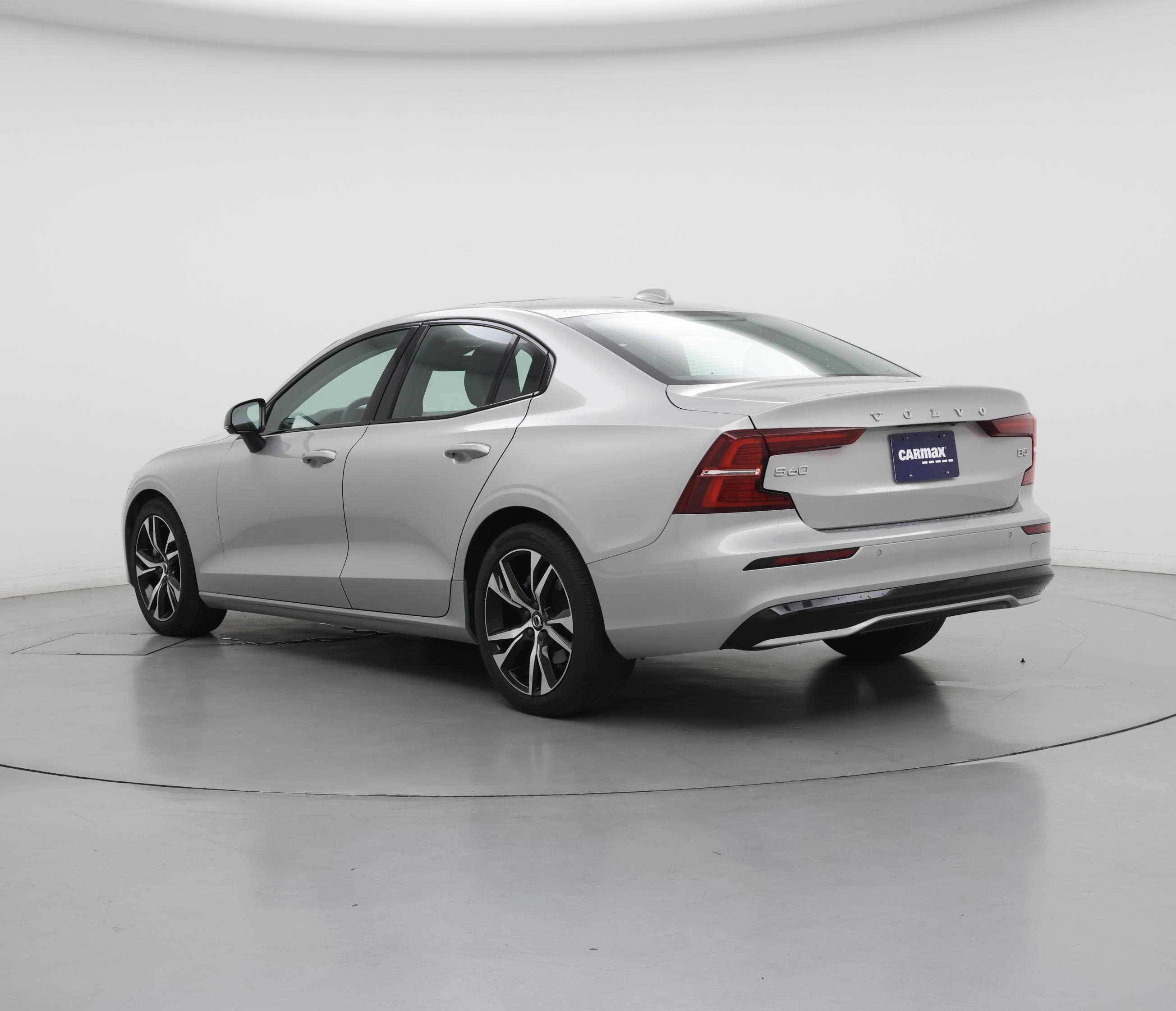 Thumbnail: 2025 Volvo S60 - 2