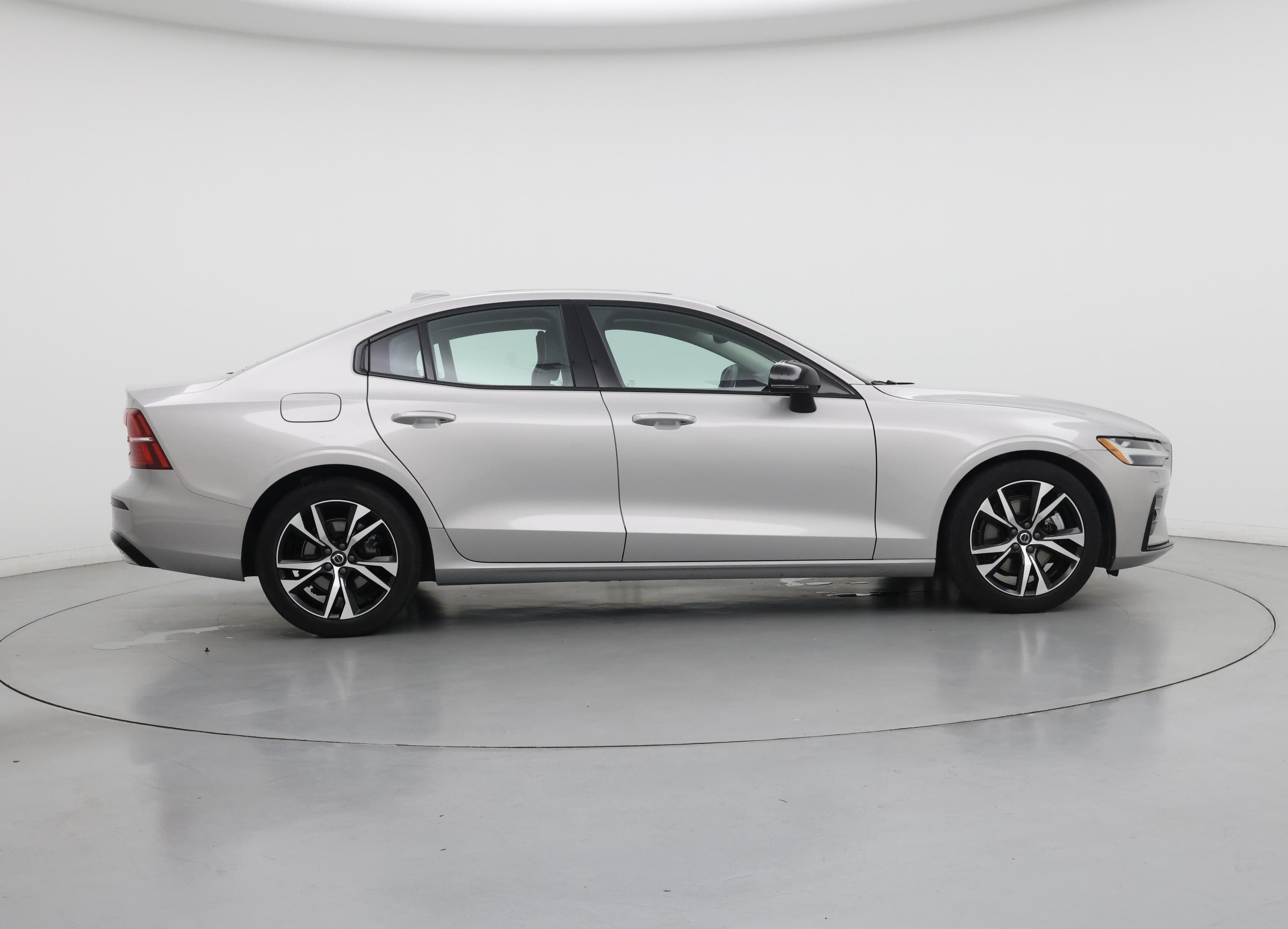 Thumbnail: 2025 Volvo S60 - 7