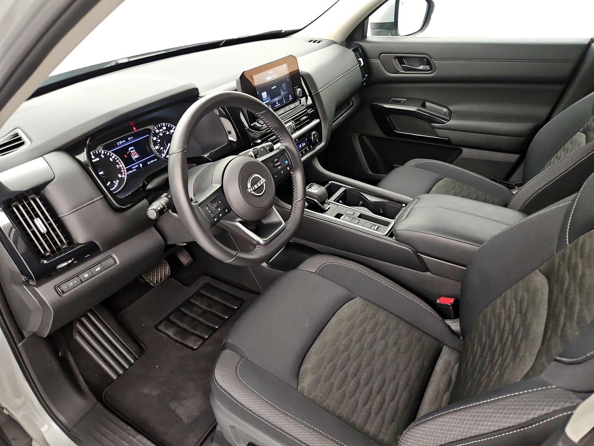 Thumbnail: 2025 Nissan Pathfinder - 11