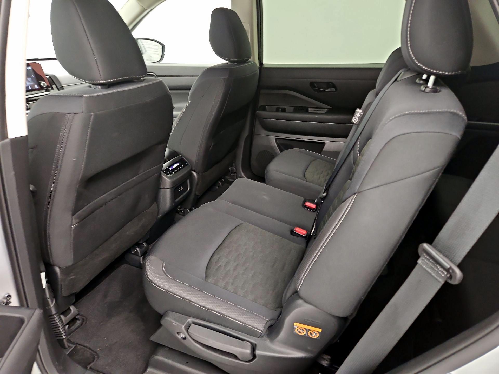 Thumbnail: 2025 Nissan Pathfinder - 19