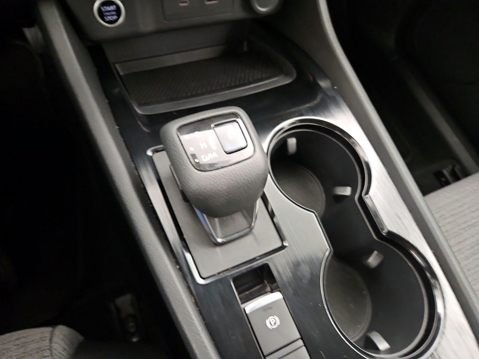 2022 Nissan Rogue SV - Photo 18