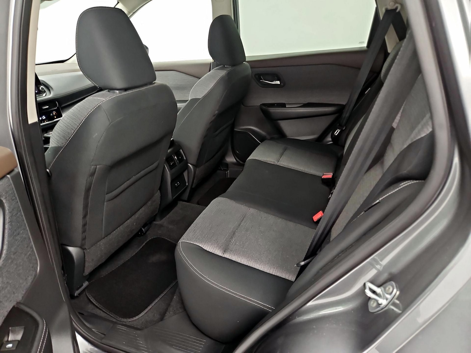 2022 Nissan Rogue SV - Photo 20