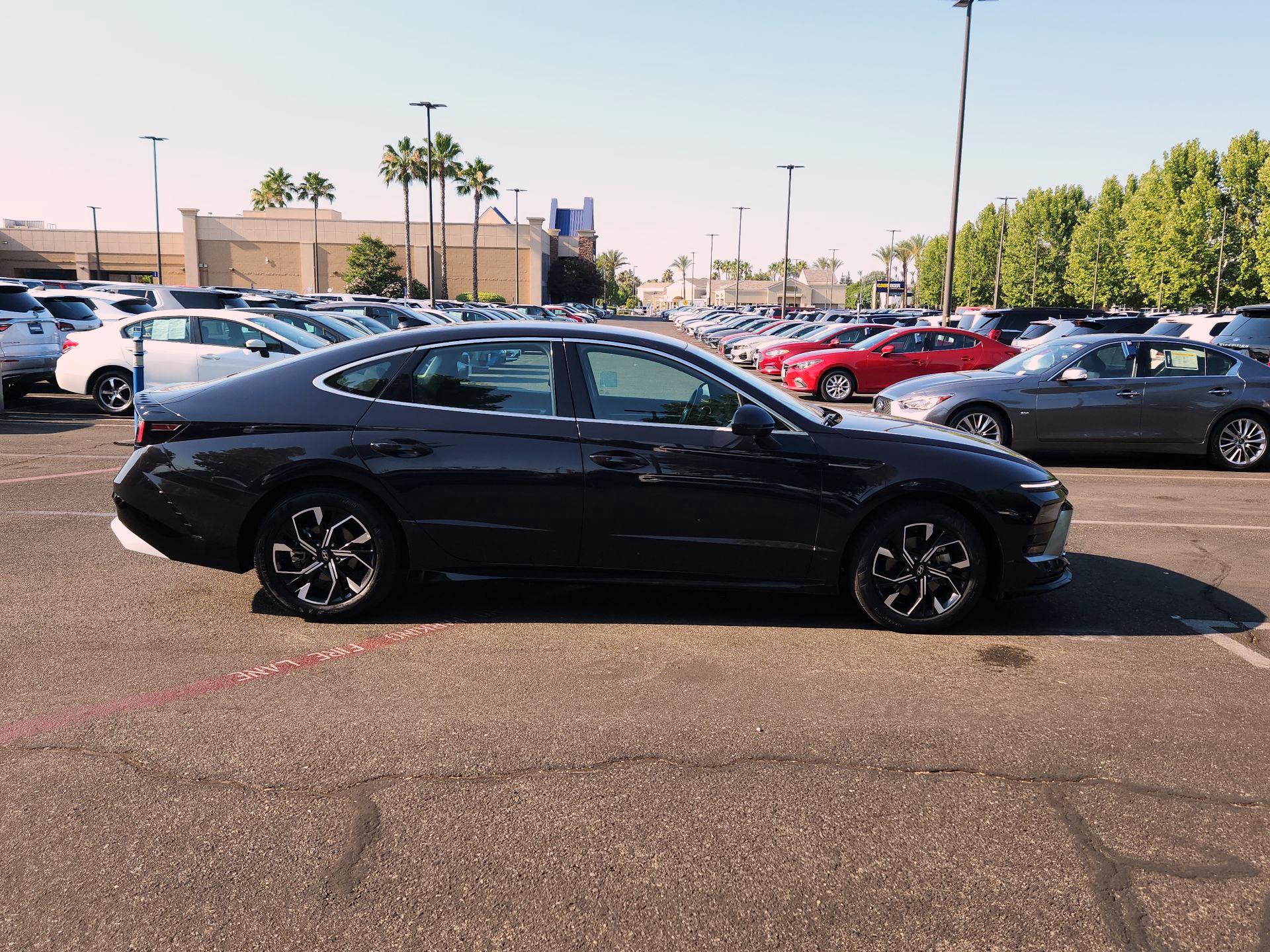 Thumbnail: 2025 Hyundai Sonata - 4