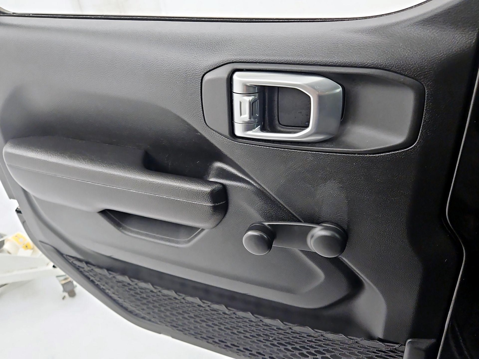 2023 Jeep Wrangler 4-Door Sport - Photo 13