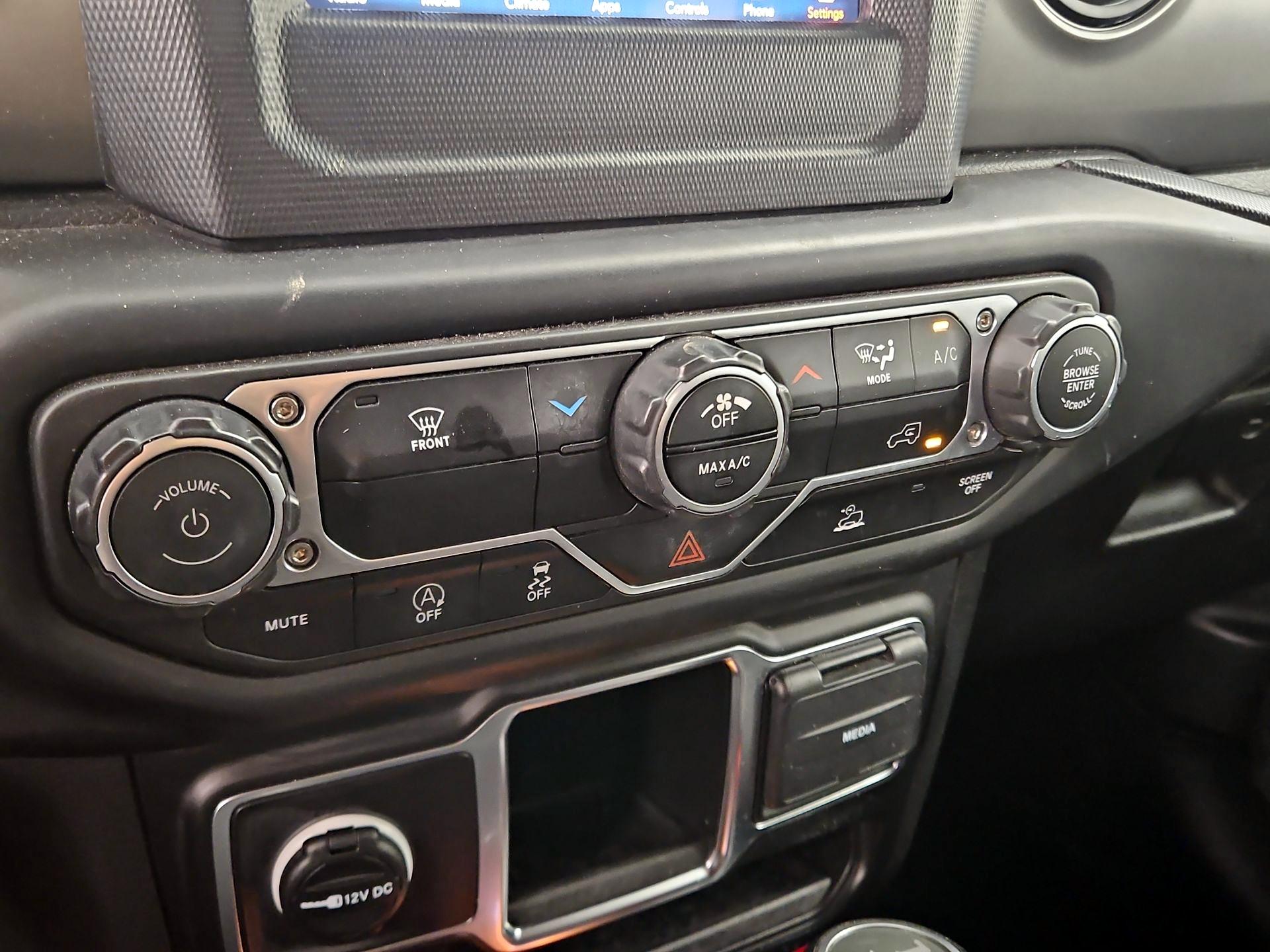 Thumbnail: 2023 Jeep Wrangler - 16