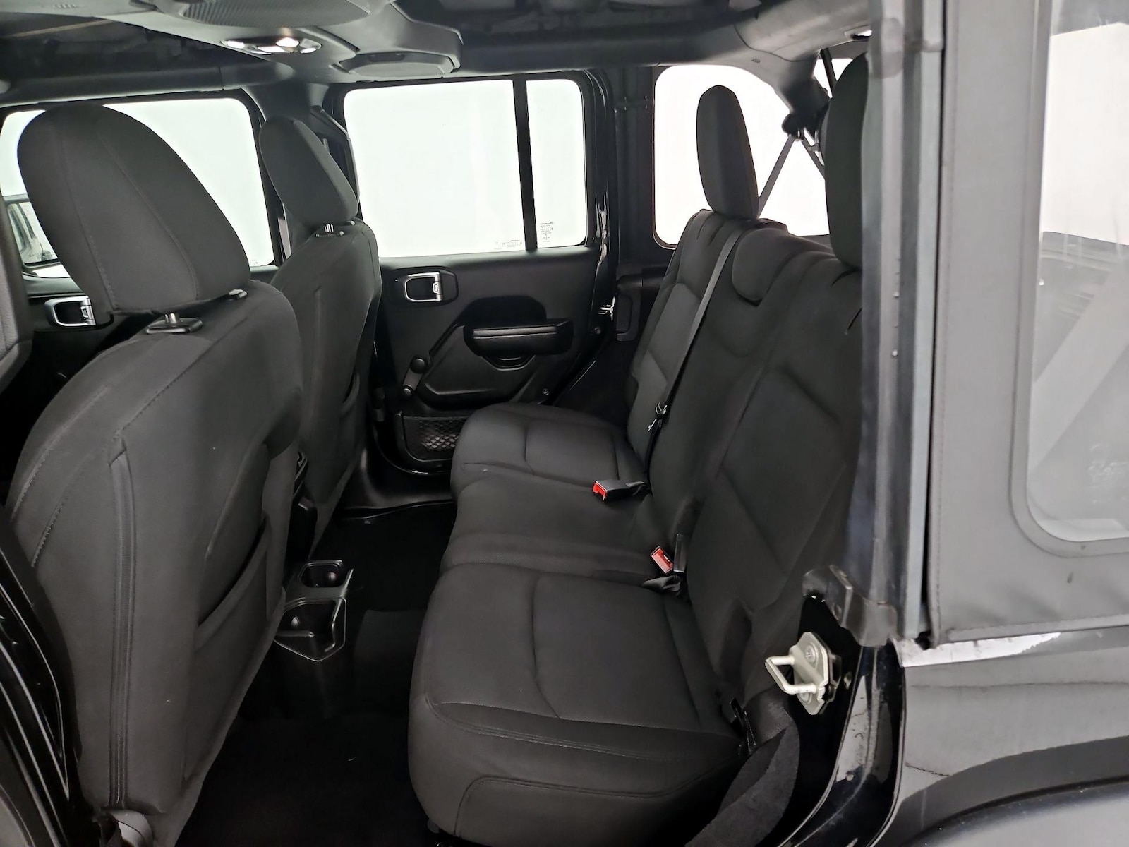 2023 Jeep Wrangler 4-Door Sport - Photo 20