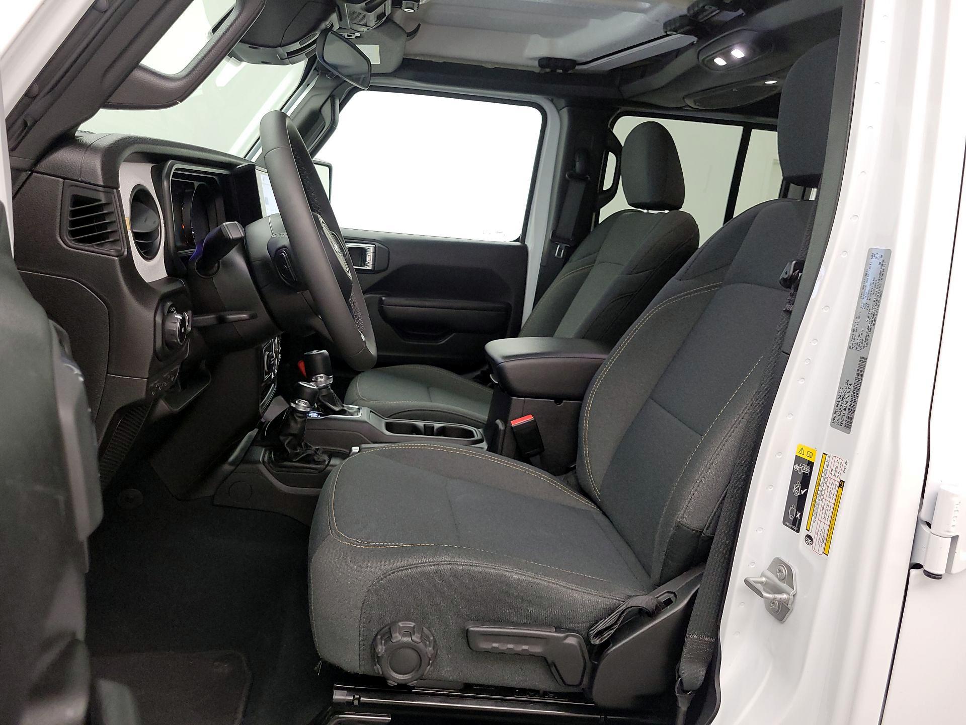 Thumbnail: 2025 Jeep Wrangler - 11