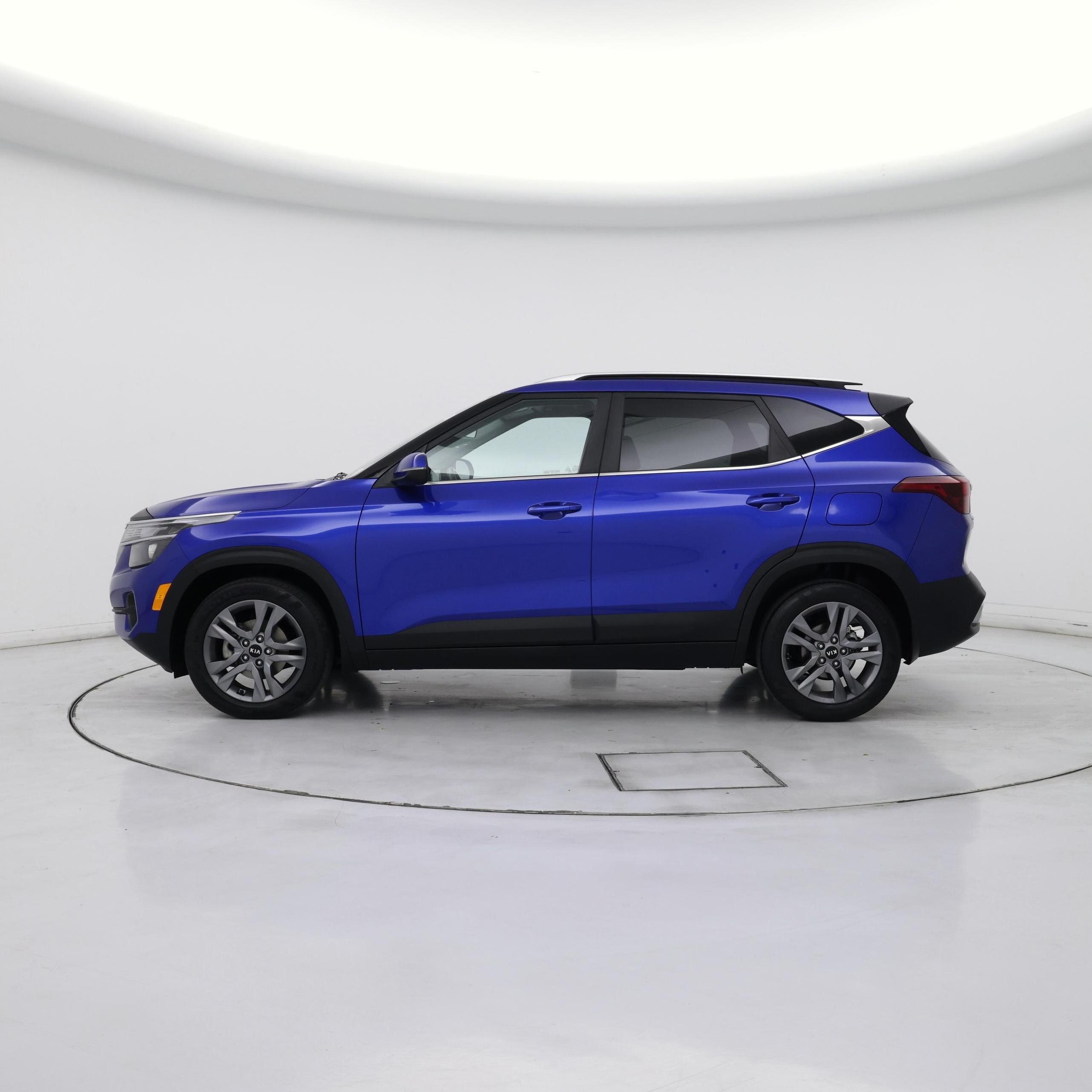 Thumbnail: 2021 Kia Seltos - 3
