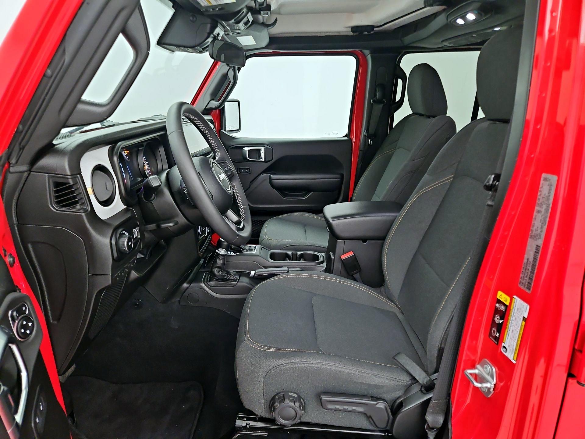 Thumbnail: 2025 Jeep Wrangler - 11