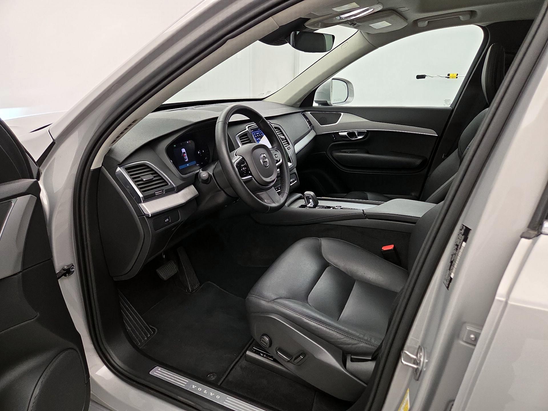 Thumbnail: 2025 Volvo XC90 - 11