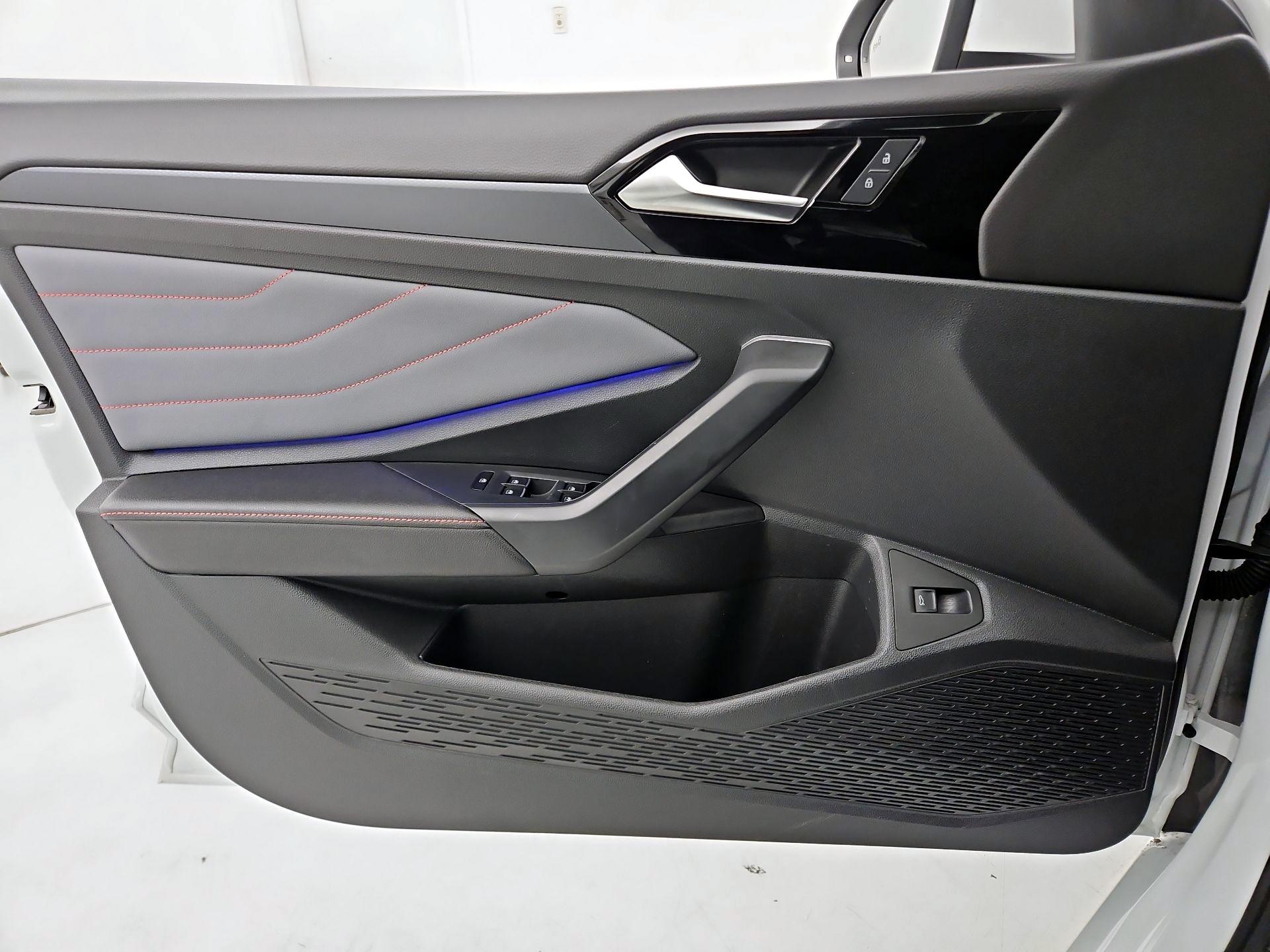 Thumbnail: 2025 Volkswagen Jetta - 12