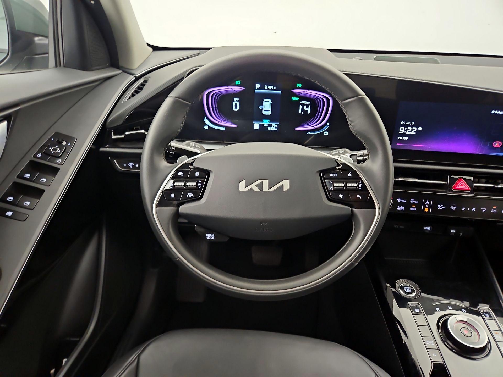 Thumbnail: 2025 Kia Niro - 10
