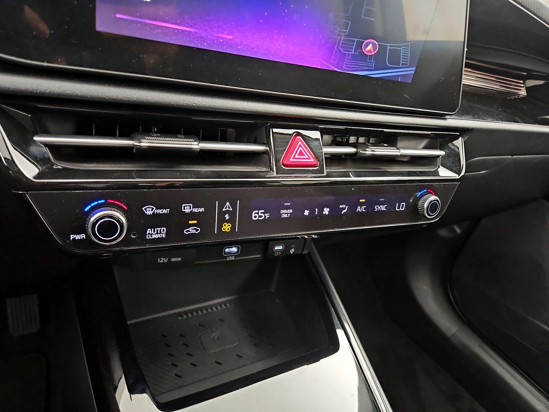 Thumbnail: 2025 Kia Niro - 16