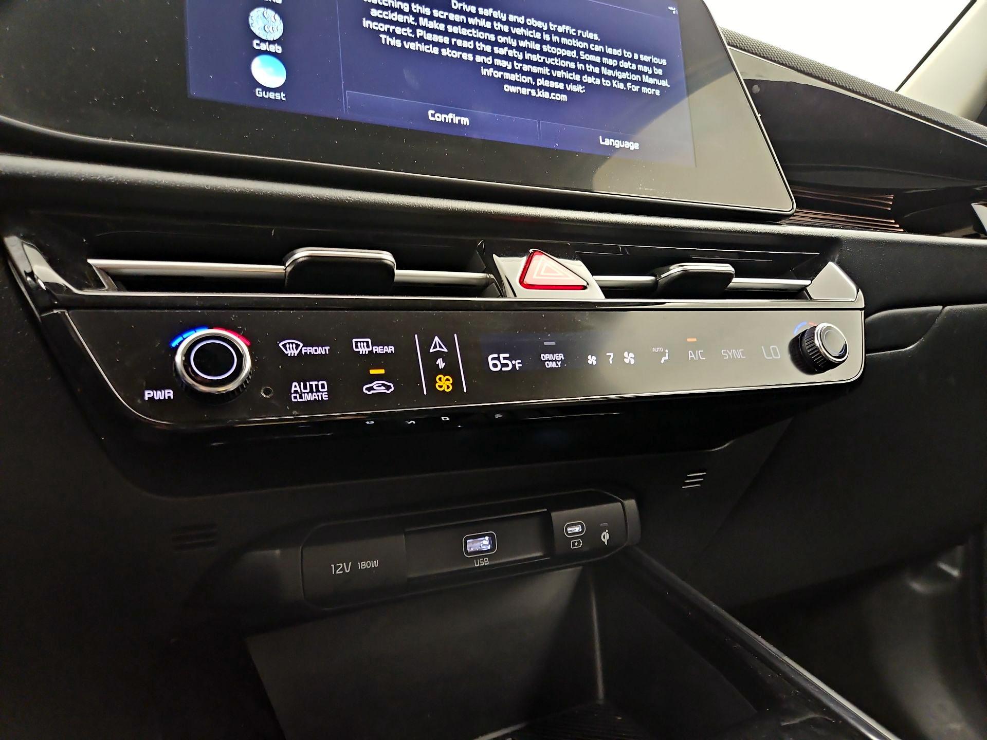 Thumbnail: 2025 Kia Niro - 18