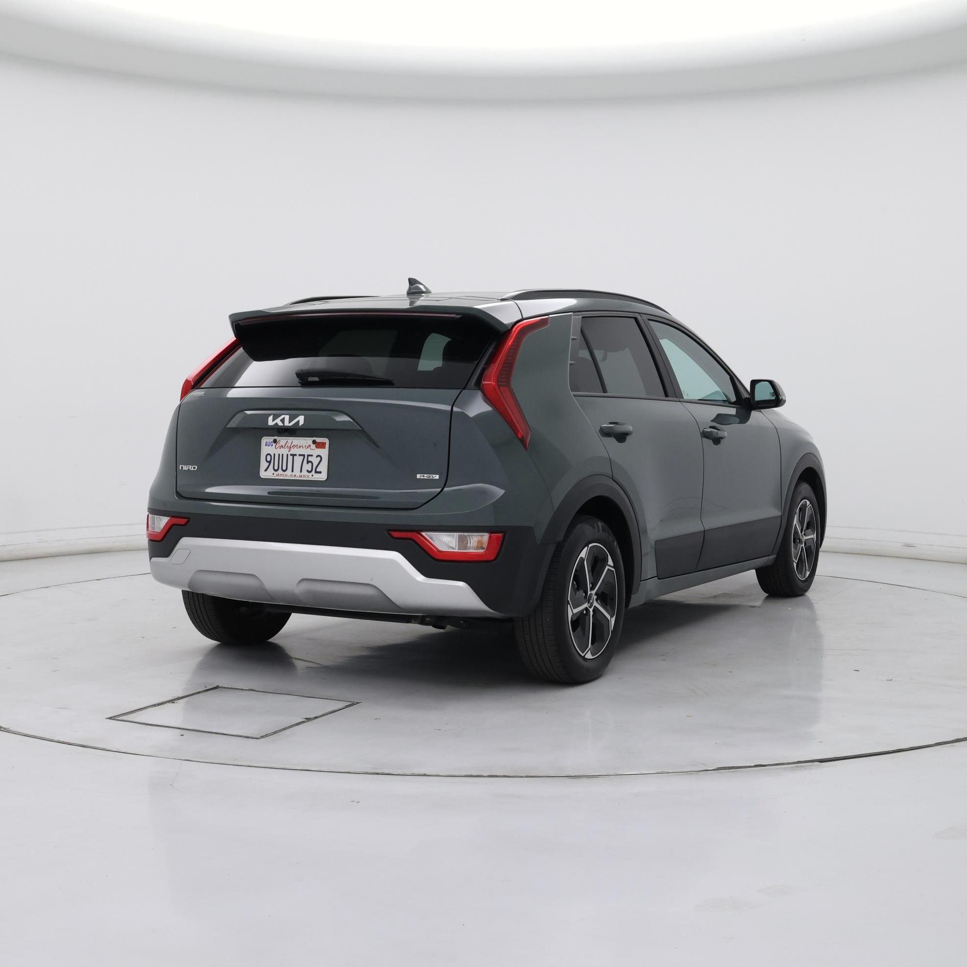Thumbnail: 2025 Kia Niro - 8
