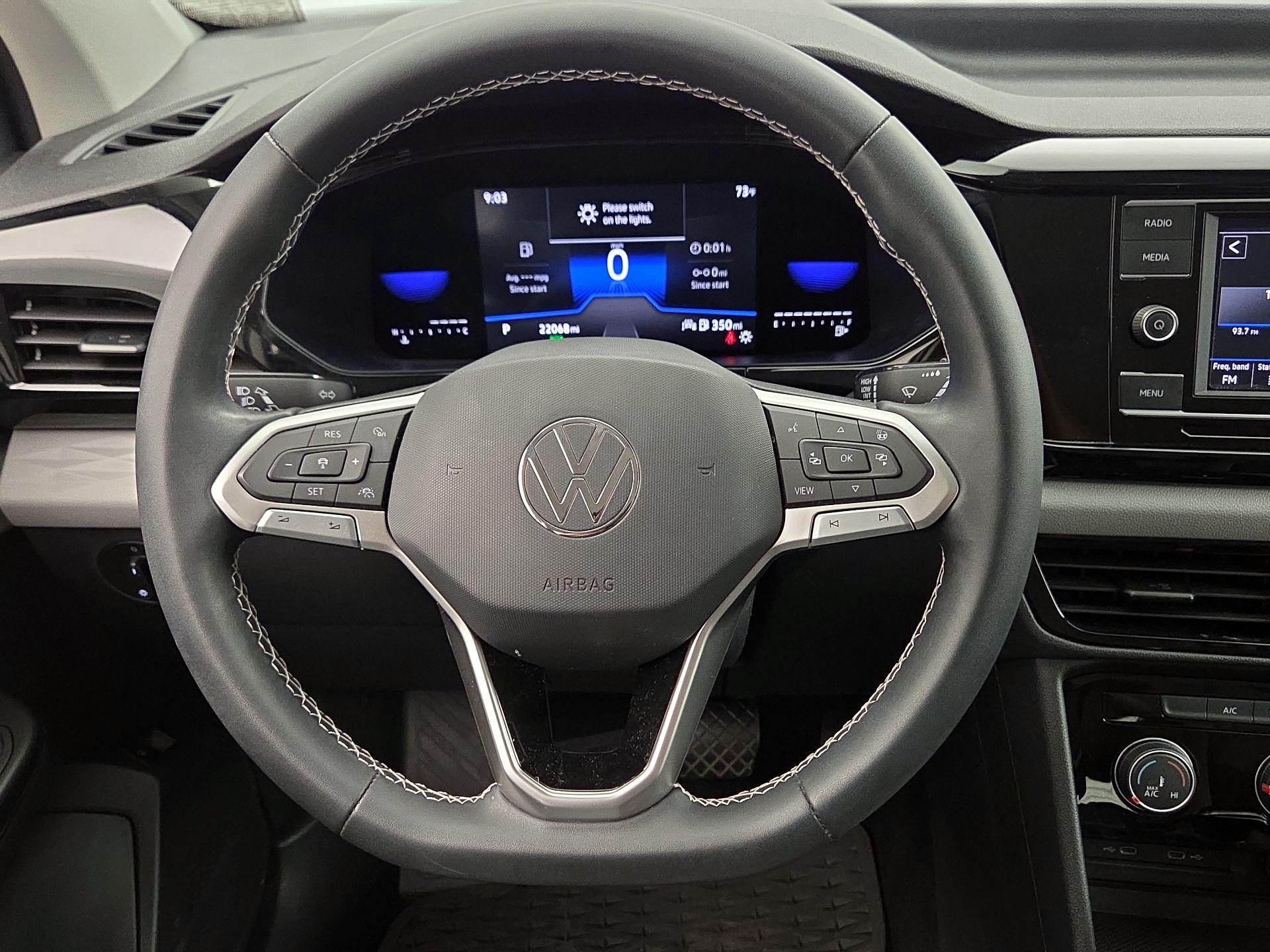 Thumbnail: 2023 Volkswagen Taos - 10