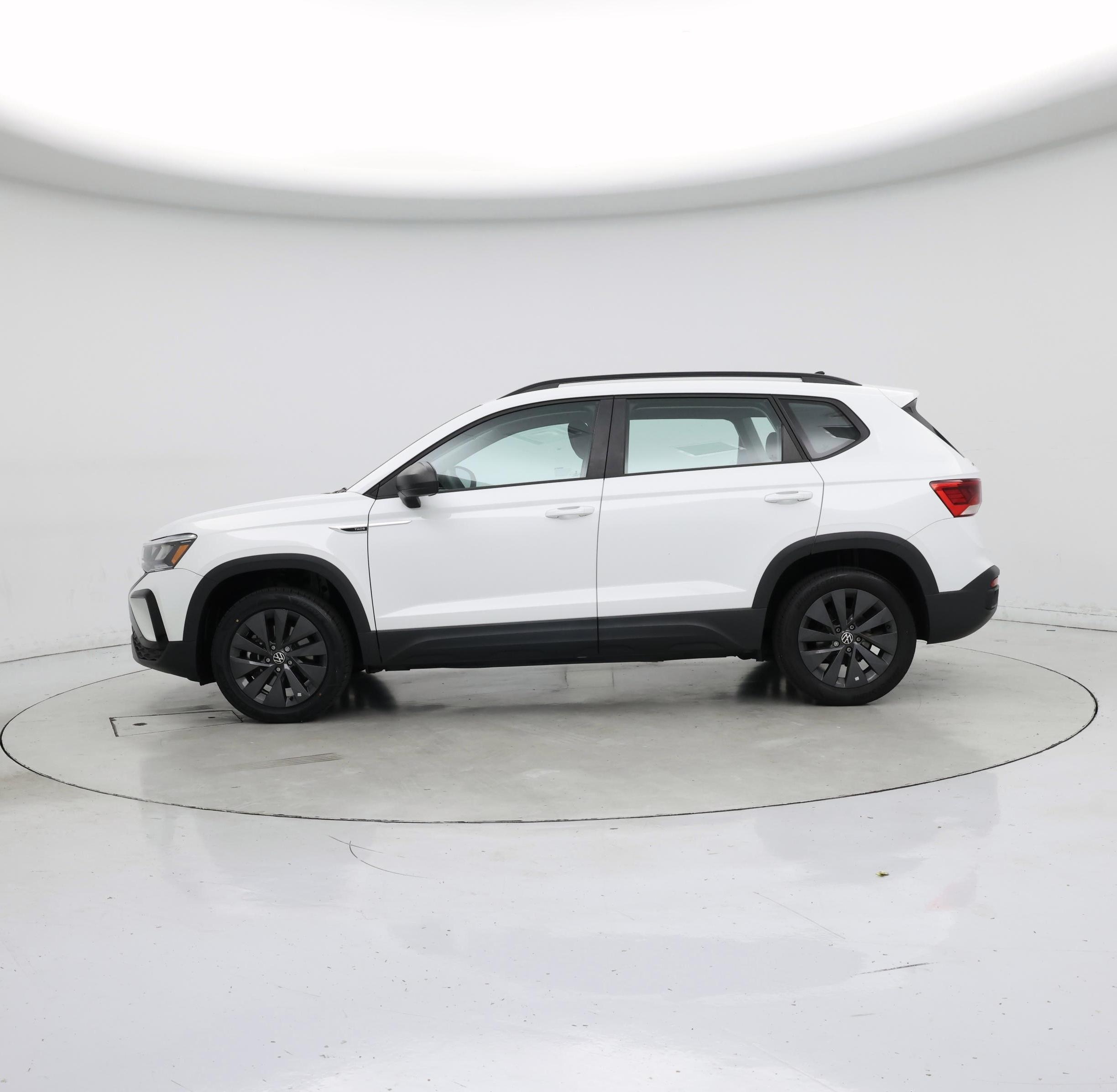 Thumbnail: 2023 Volkswagen Taos - 3