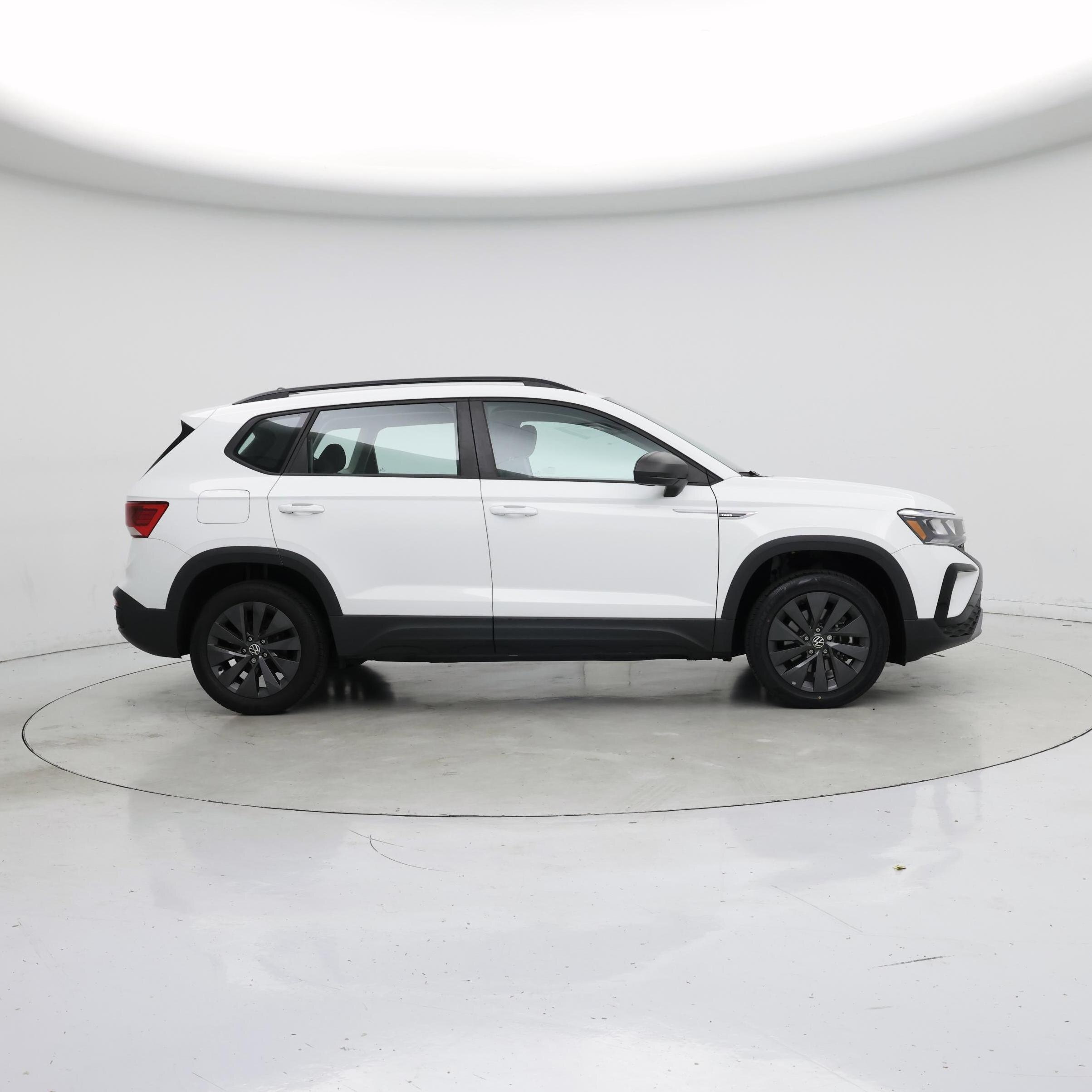 Thumbnail: 2023 Volkswagen Taos - 7