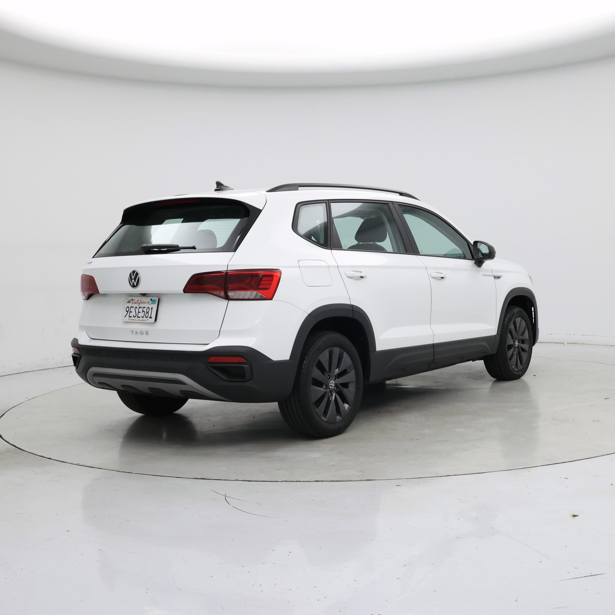 Thumbnail: 2023 Volkswagen Taos - 8