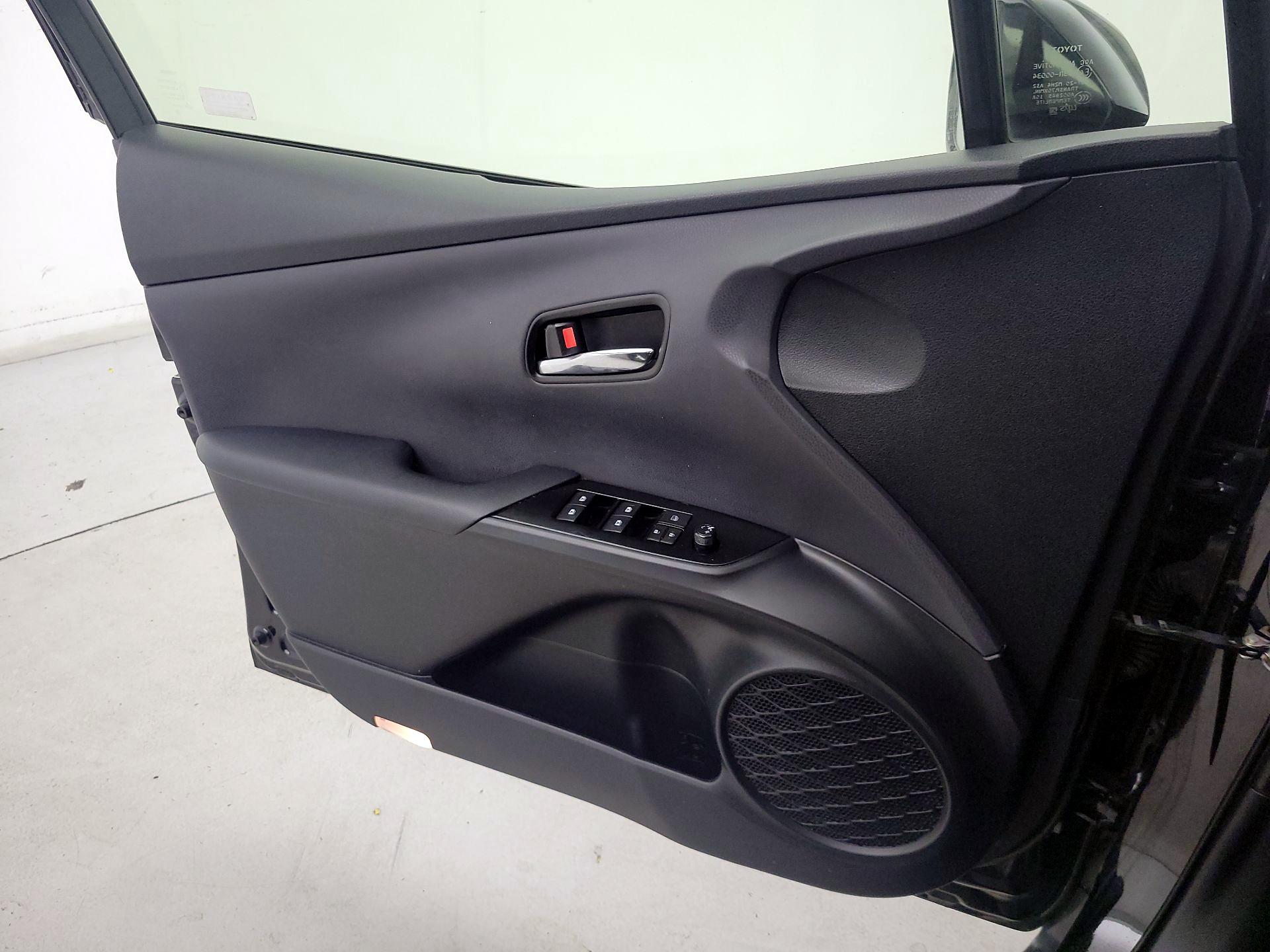 Thumbnail: 2018 Toyota Prius - 12