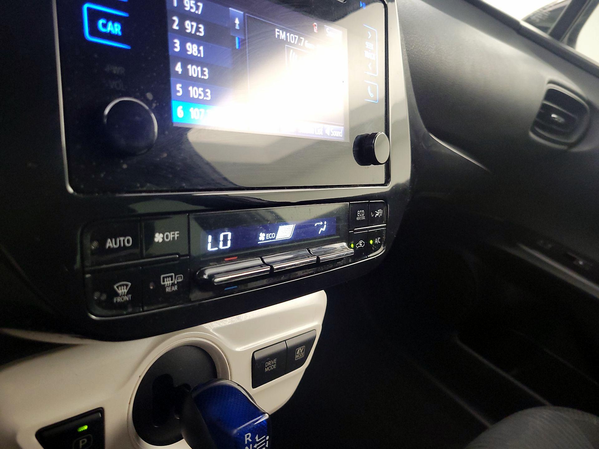 Thumbnail: 2018 Toyota Prius - 16