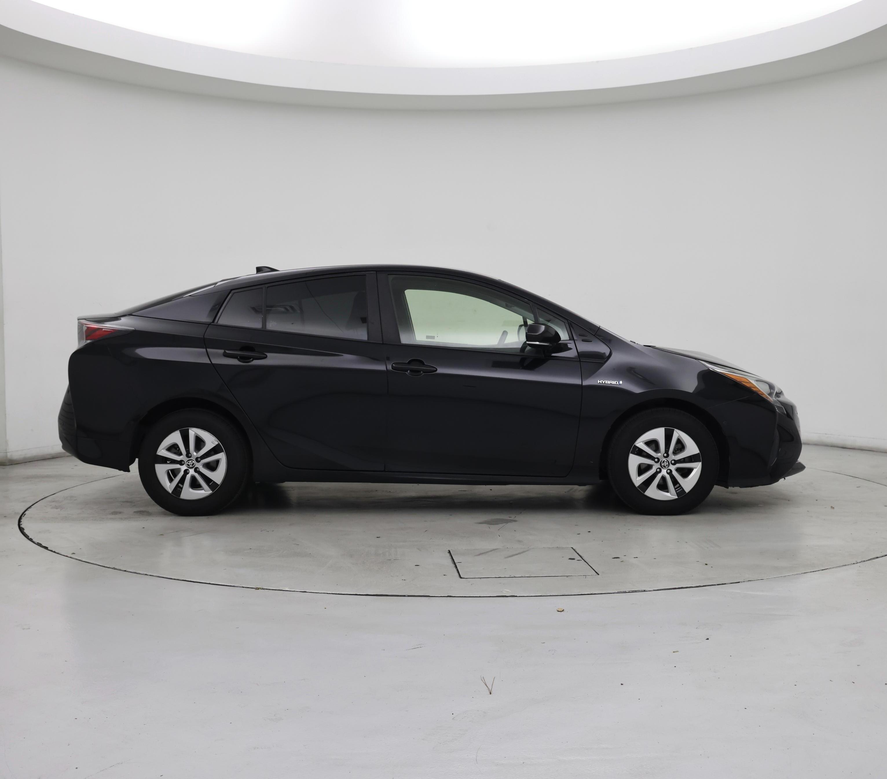 Thumbnail: 2018 Toyota Prius - 7