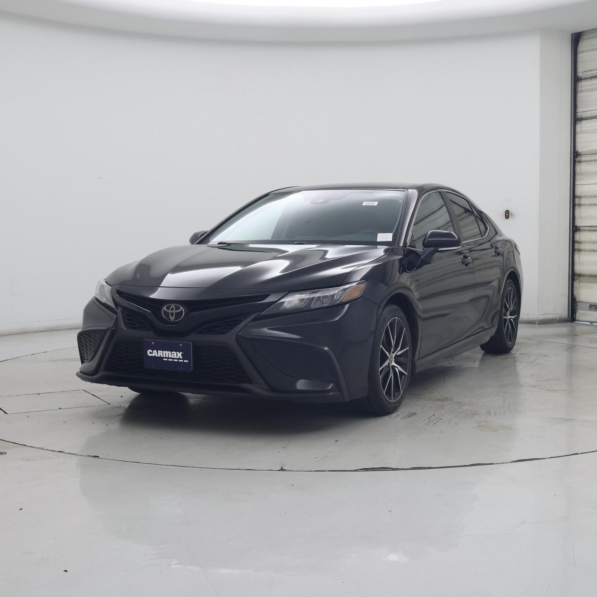 Thumbnail: 2023 Toyota Camry - 4