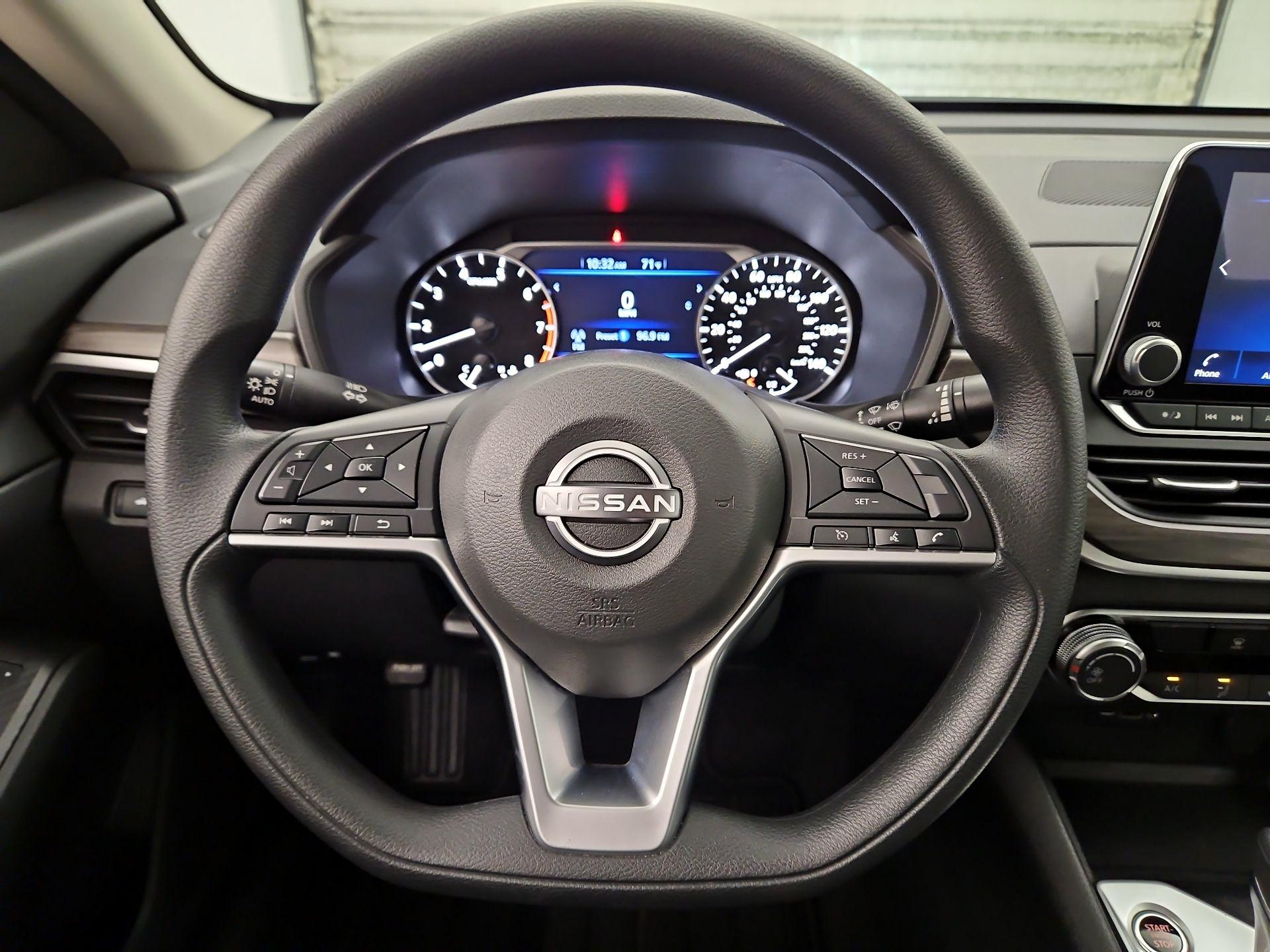 Thumbnail: 2025 Nissan Altima - 10