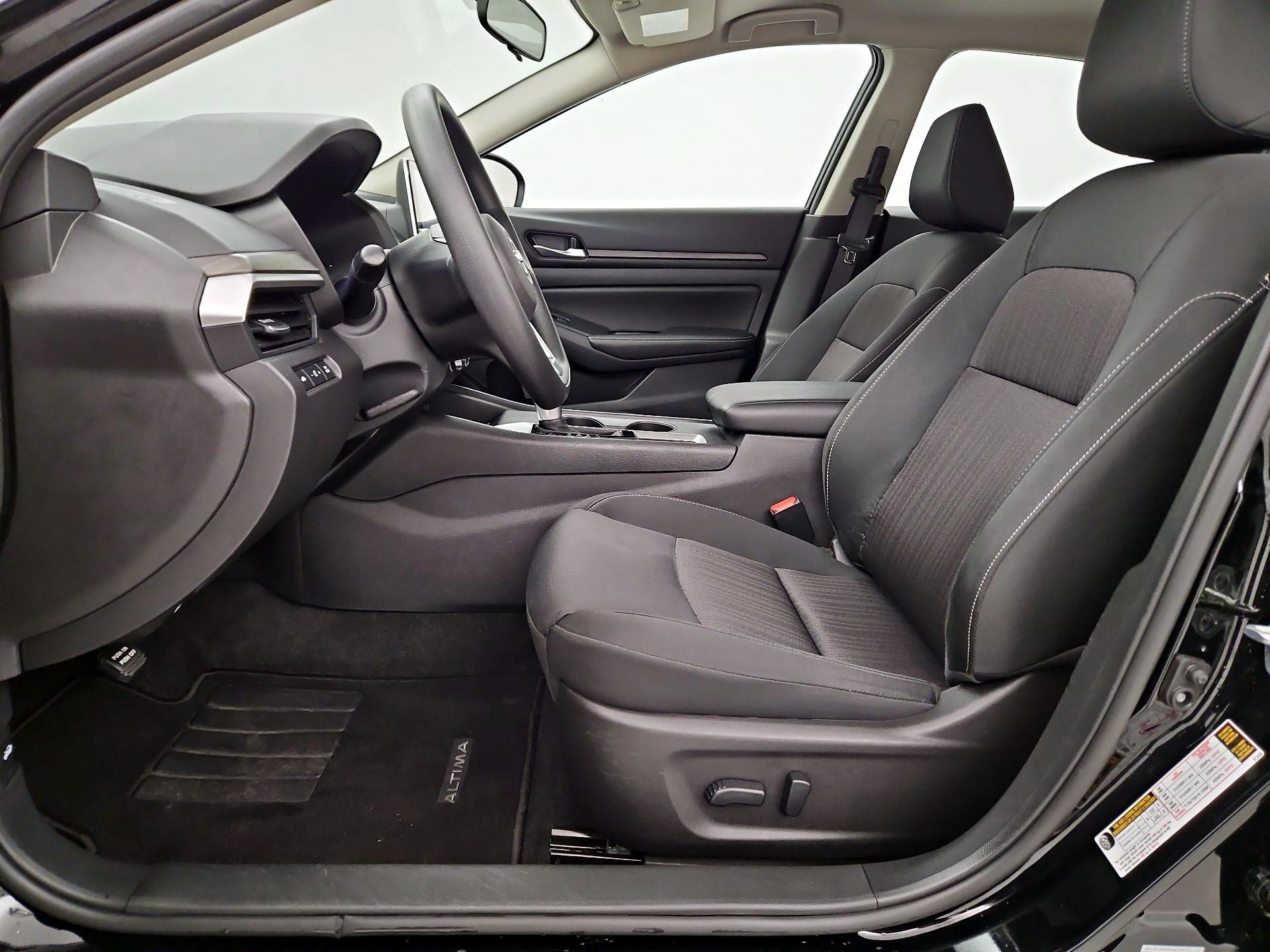 Thumbnail: 2025 Nissan Altima - 11