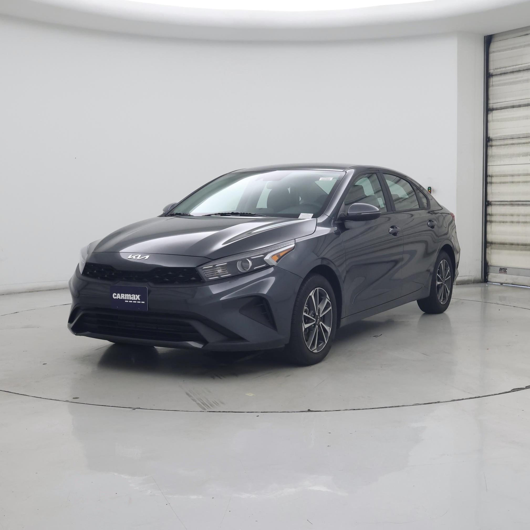 Thumbnail: 2024 Kia Forte - 4