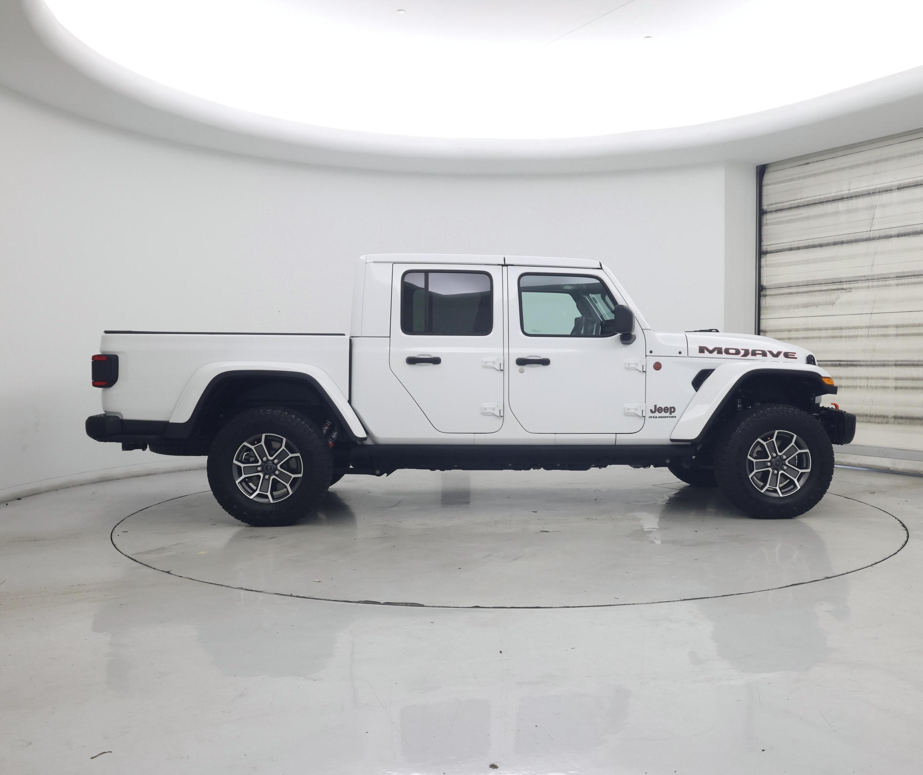 Thumbnail: 2025 Jeep Gladiator - 7