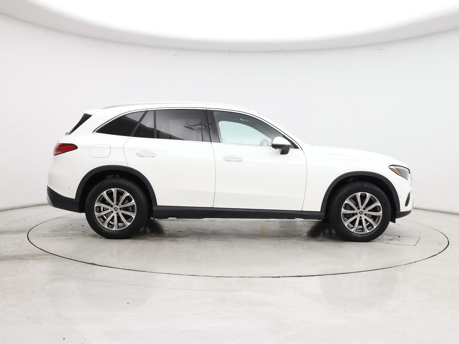 2024 Mercedes-Benz GLC GLC 300 - Photo 8