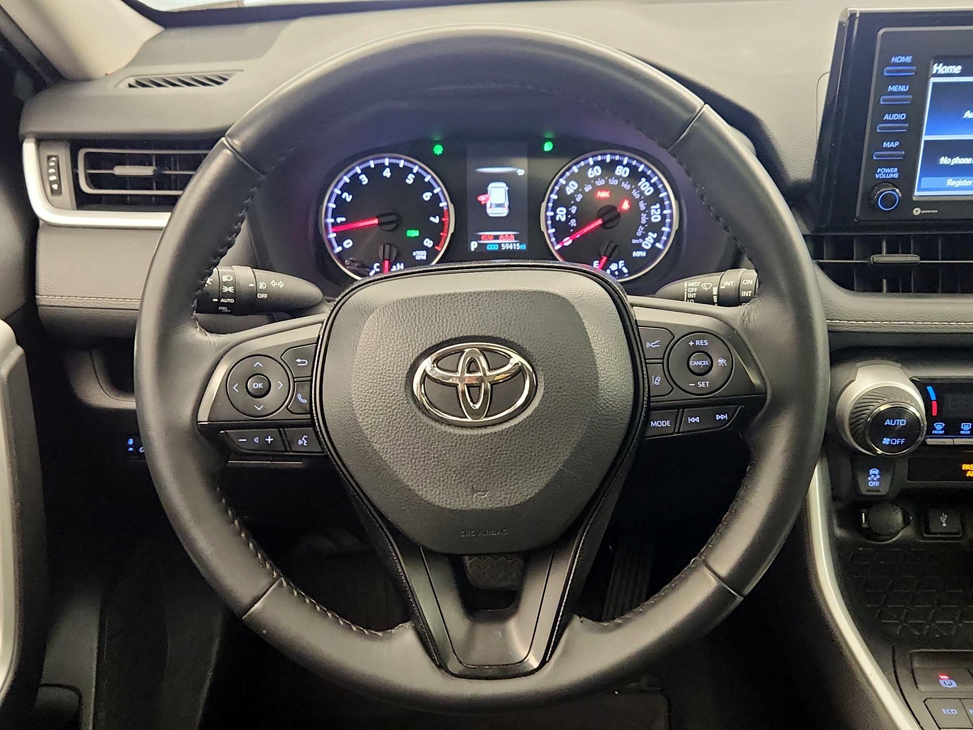 Thumbnail: 2021 Toyota RAV4 - 10
