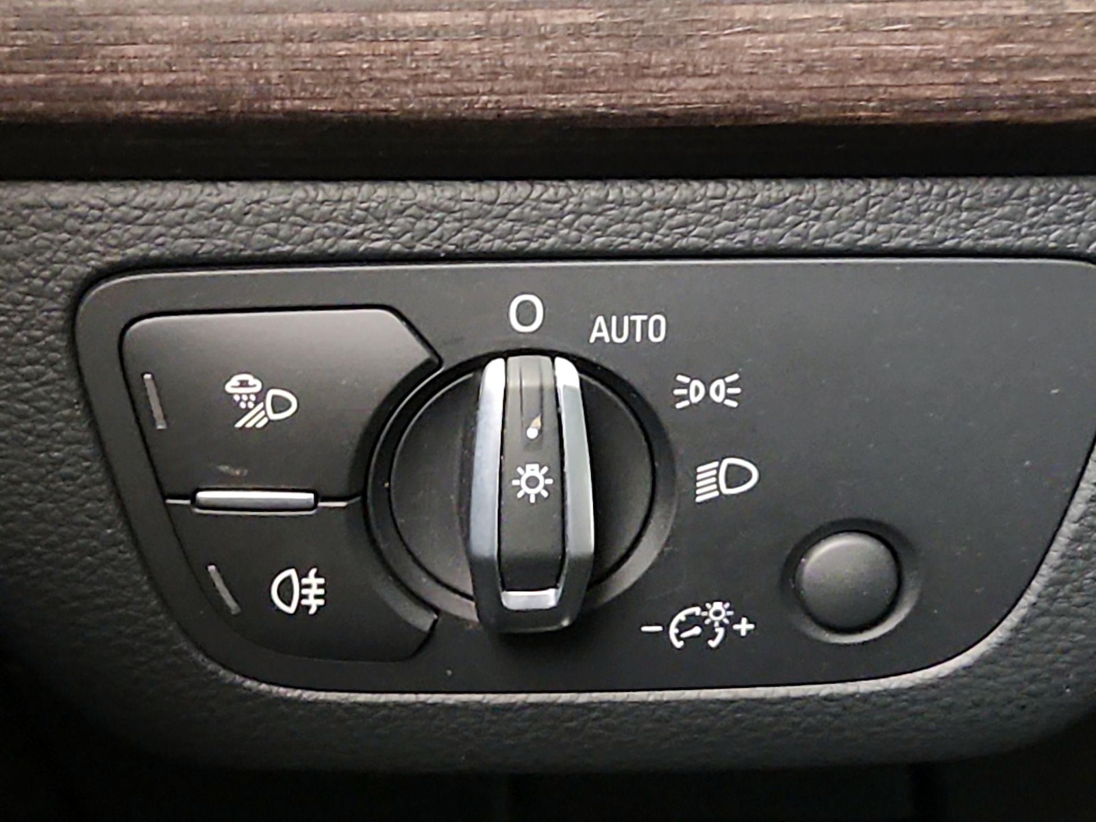 2022 Audi Q5 Premium - Photo 14