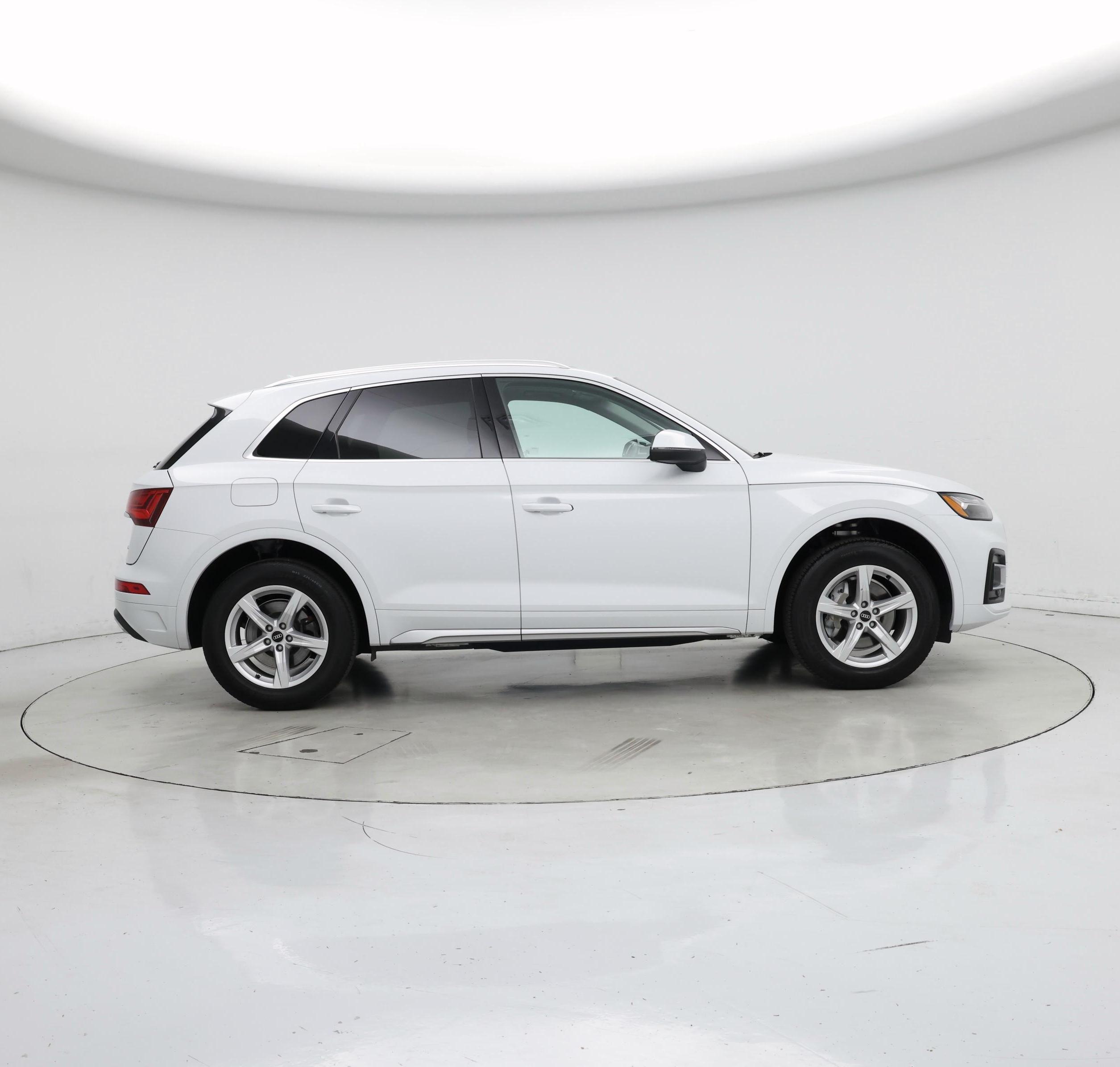 Thumbnail: 2022 Audi Q5 - 7