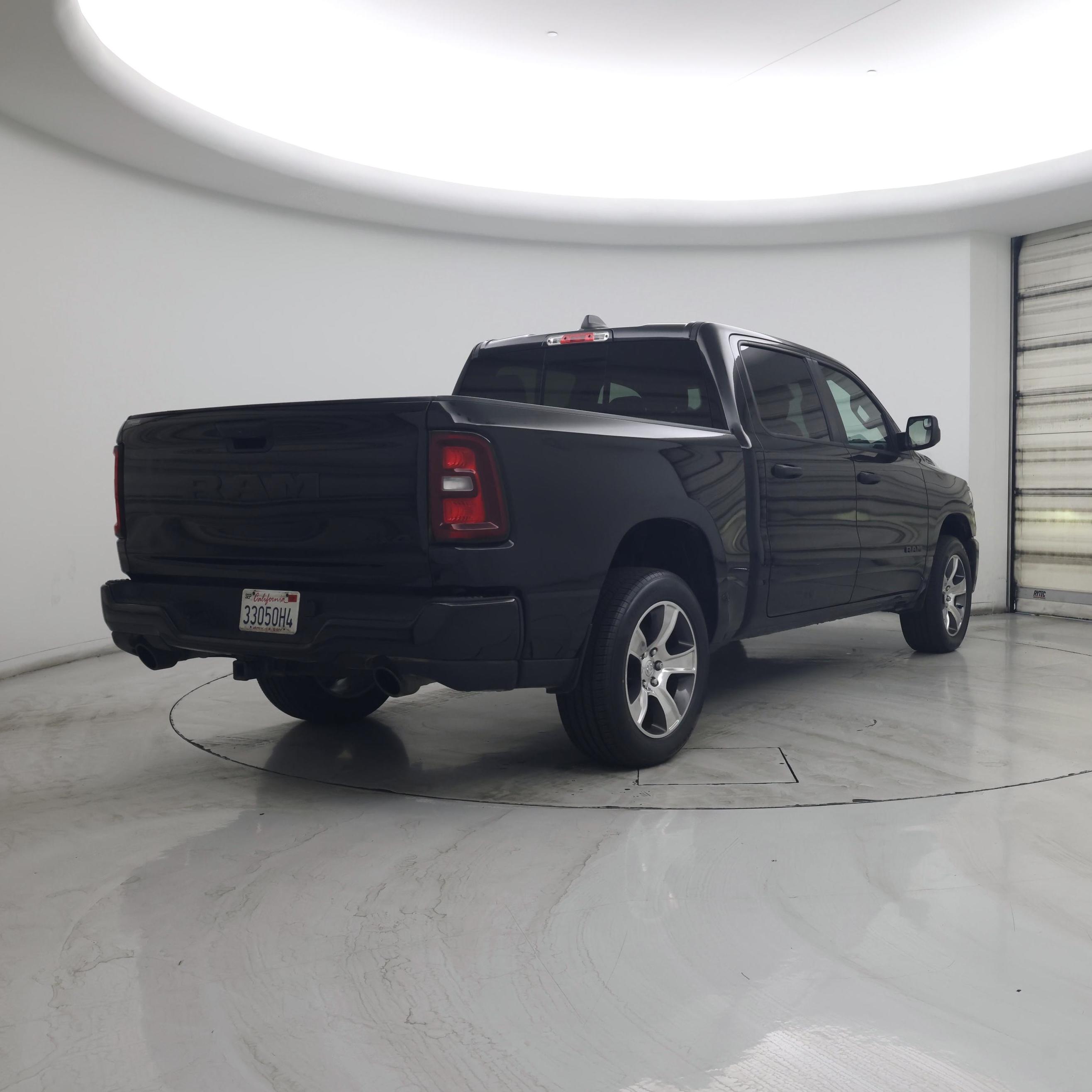 Thumbnail: 2025 RAM 1500 - 8