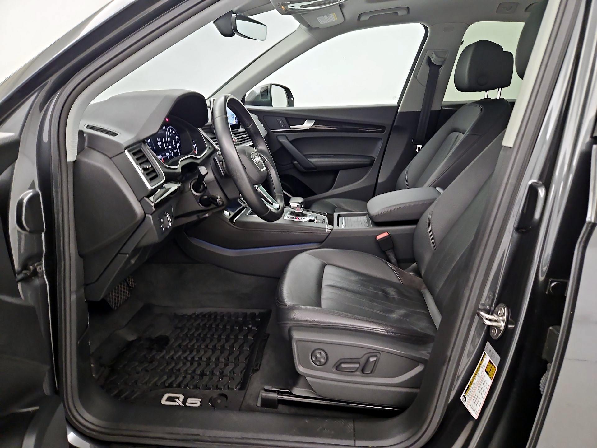 Thumbnail: 2020 Audi Q5 - 11