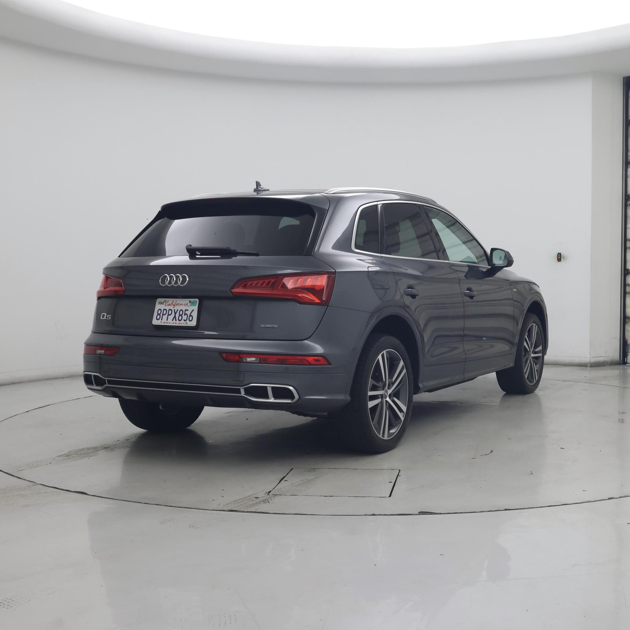 Thumbnail: 2020 Audi Q5 - 8