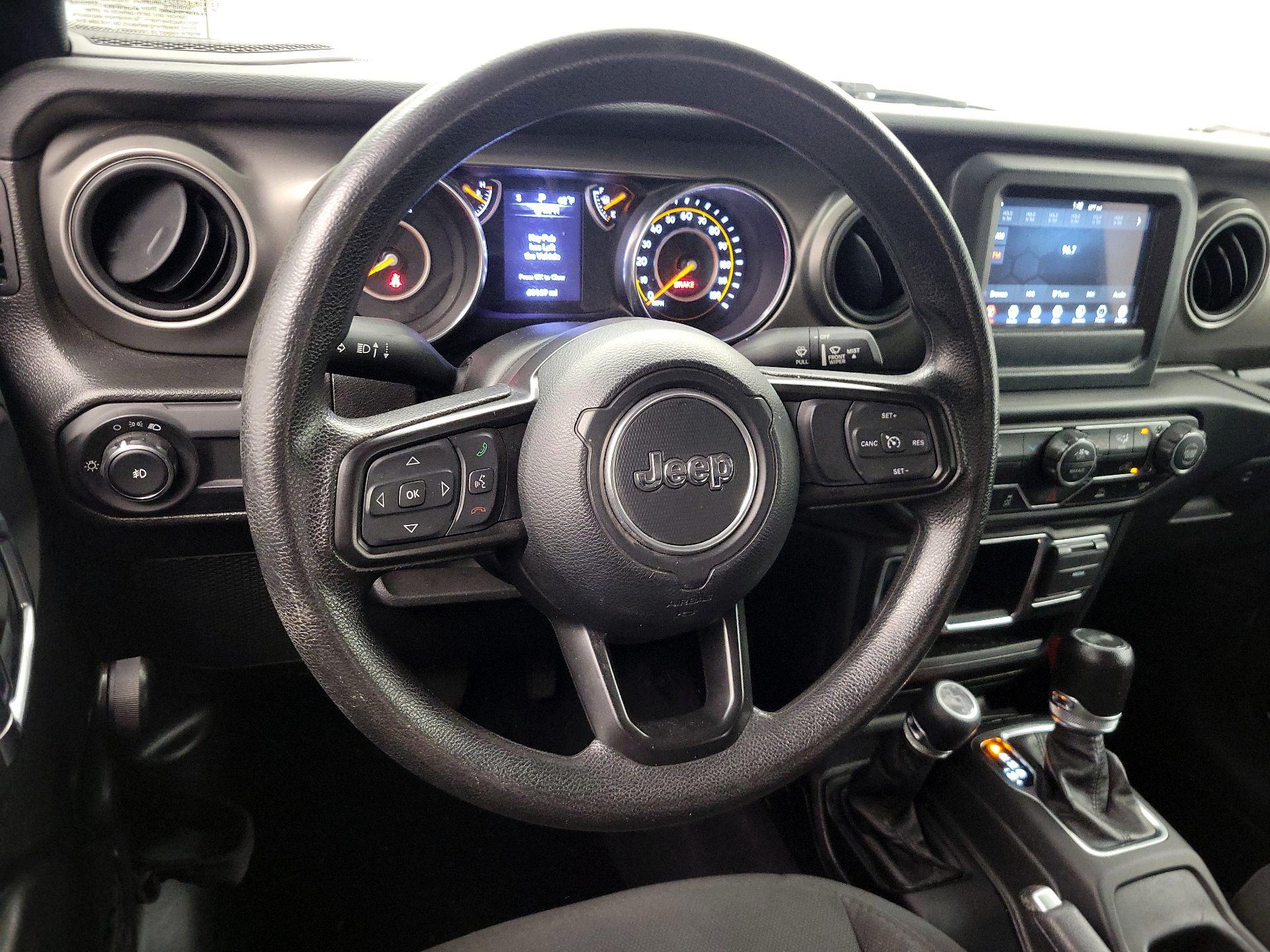 Thumbnail: 2023 Jeep Wrangler - 10