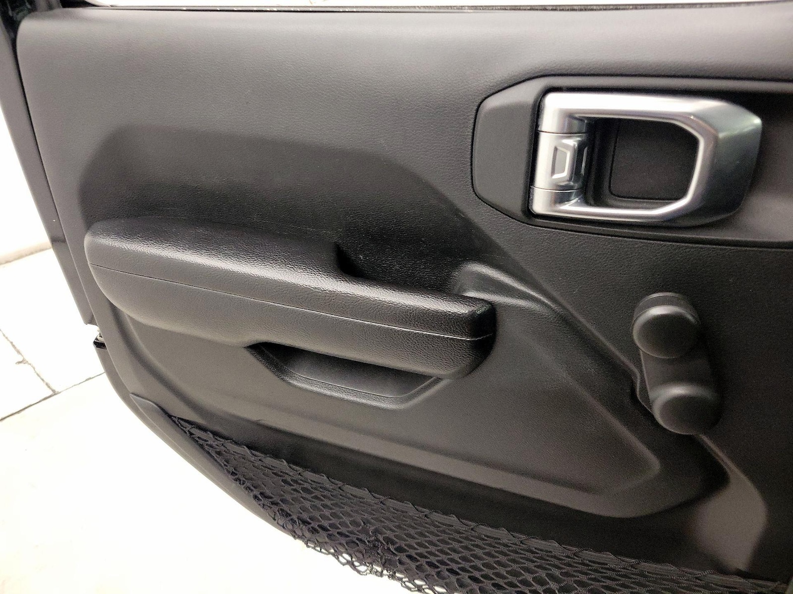 2023 Jeep Wrangler 4-Door Sport - Photo 13