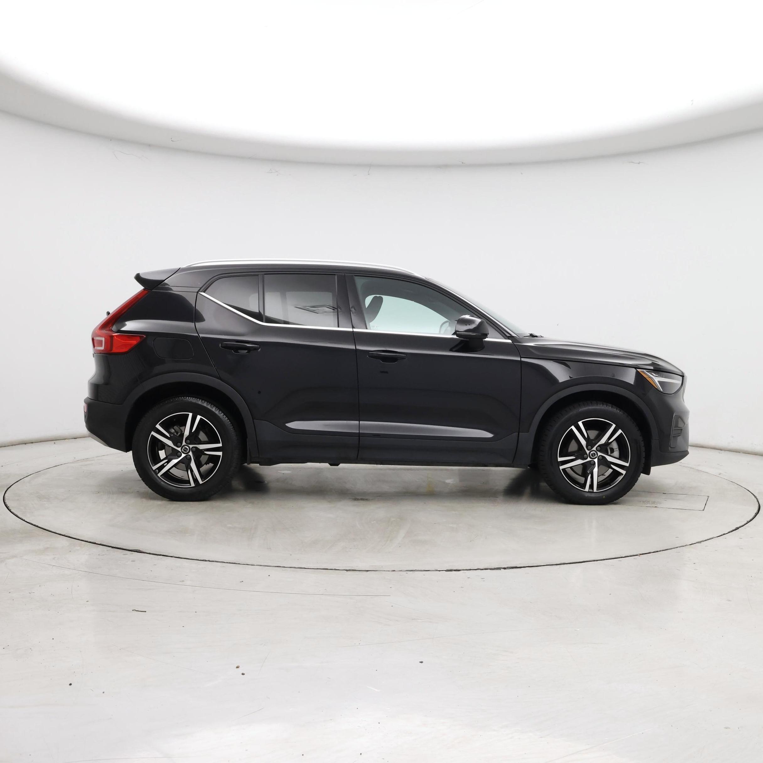 Thumbnail: 2024 Volvo XC40 - 7