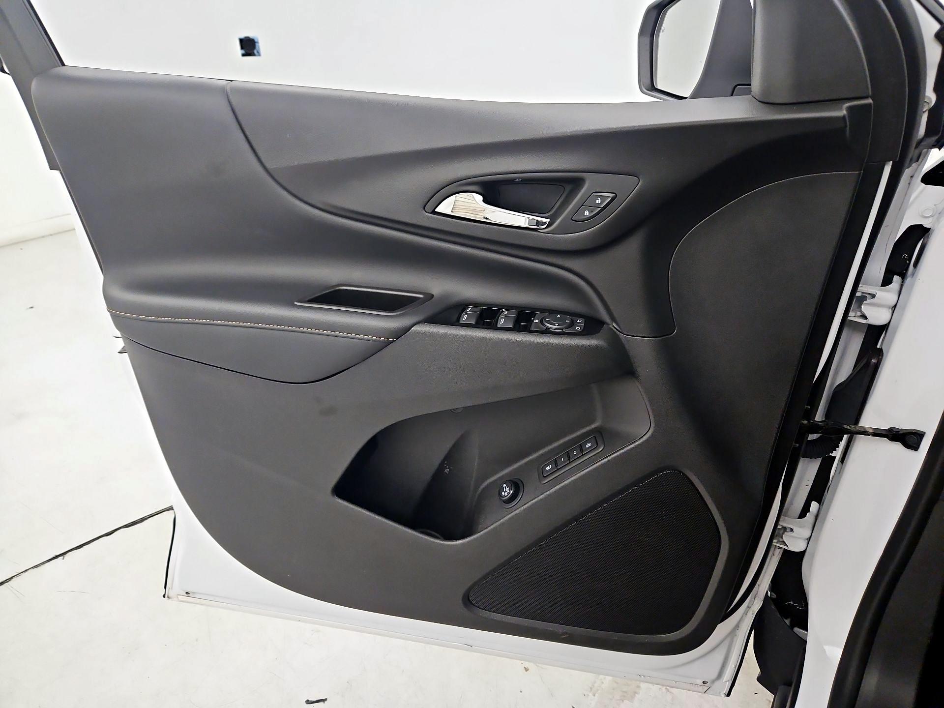 Thumbnail: 2024 Chevrolet Equinox - 12