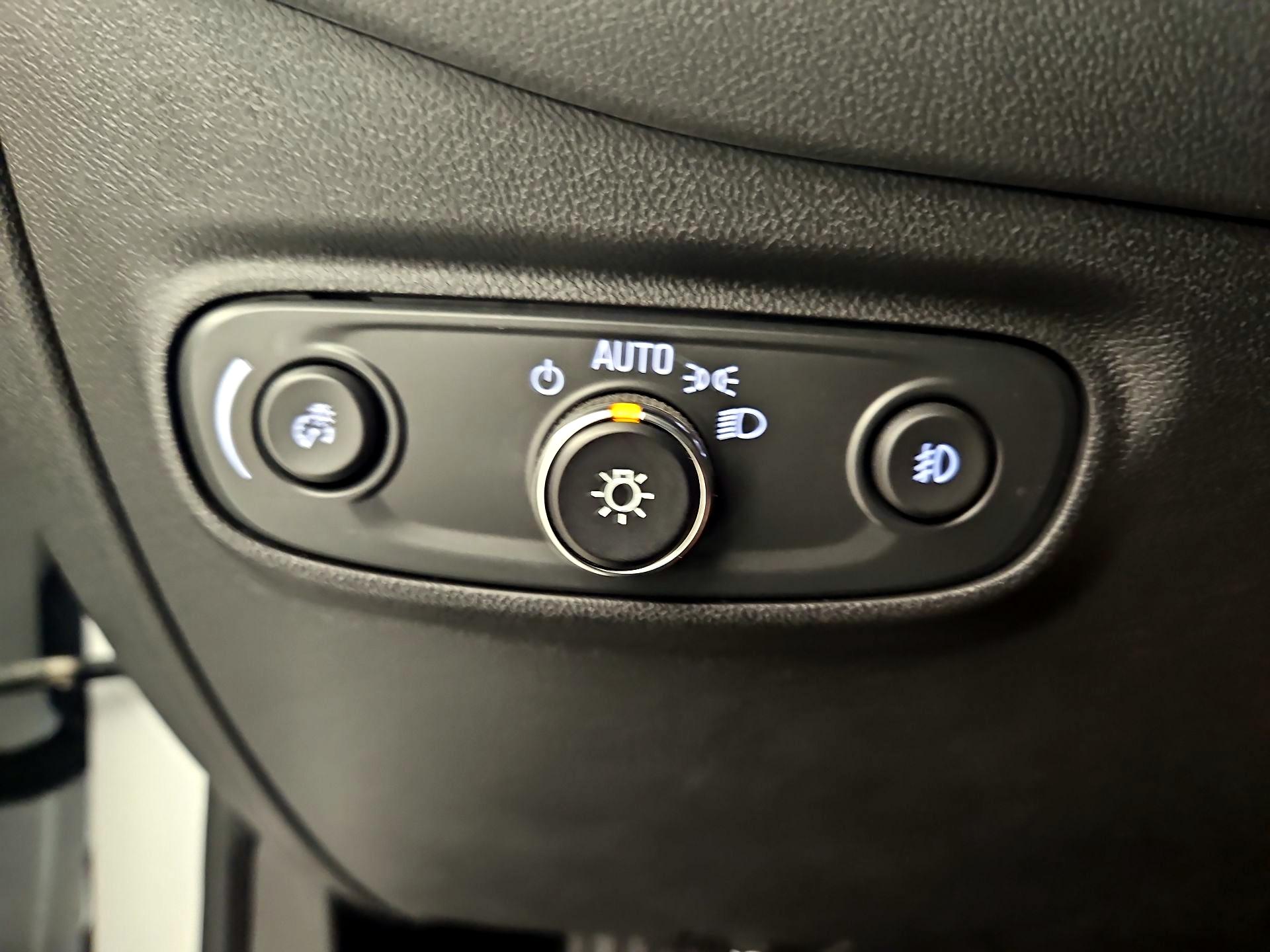 Thumbnail: 2024 Chevrolet Equinox - 13