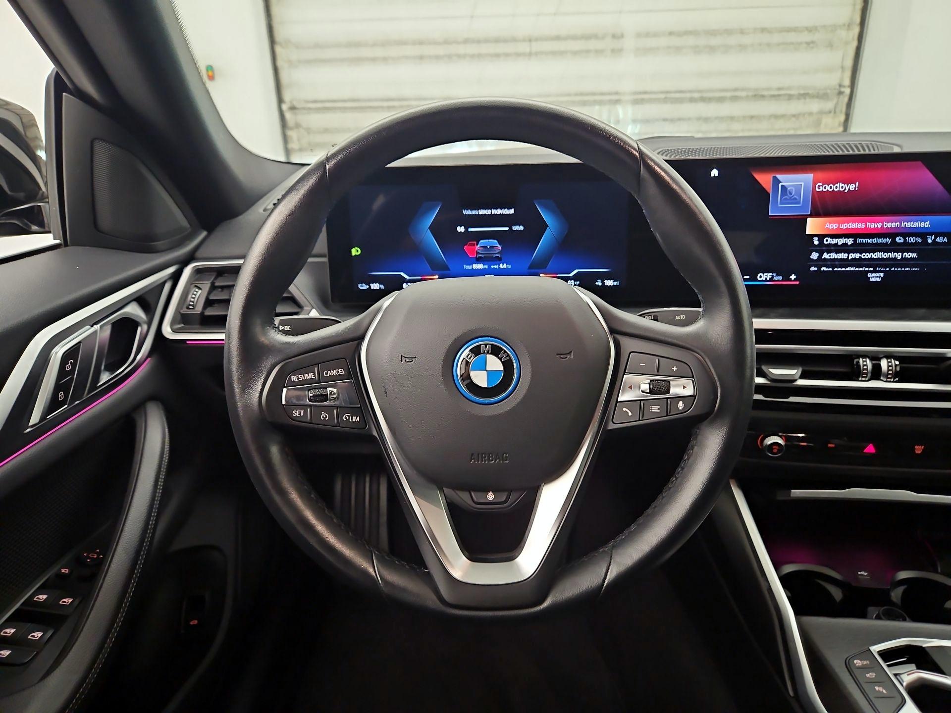 Thumbnail: 2023 BMW i4 - 10