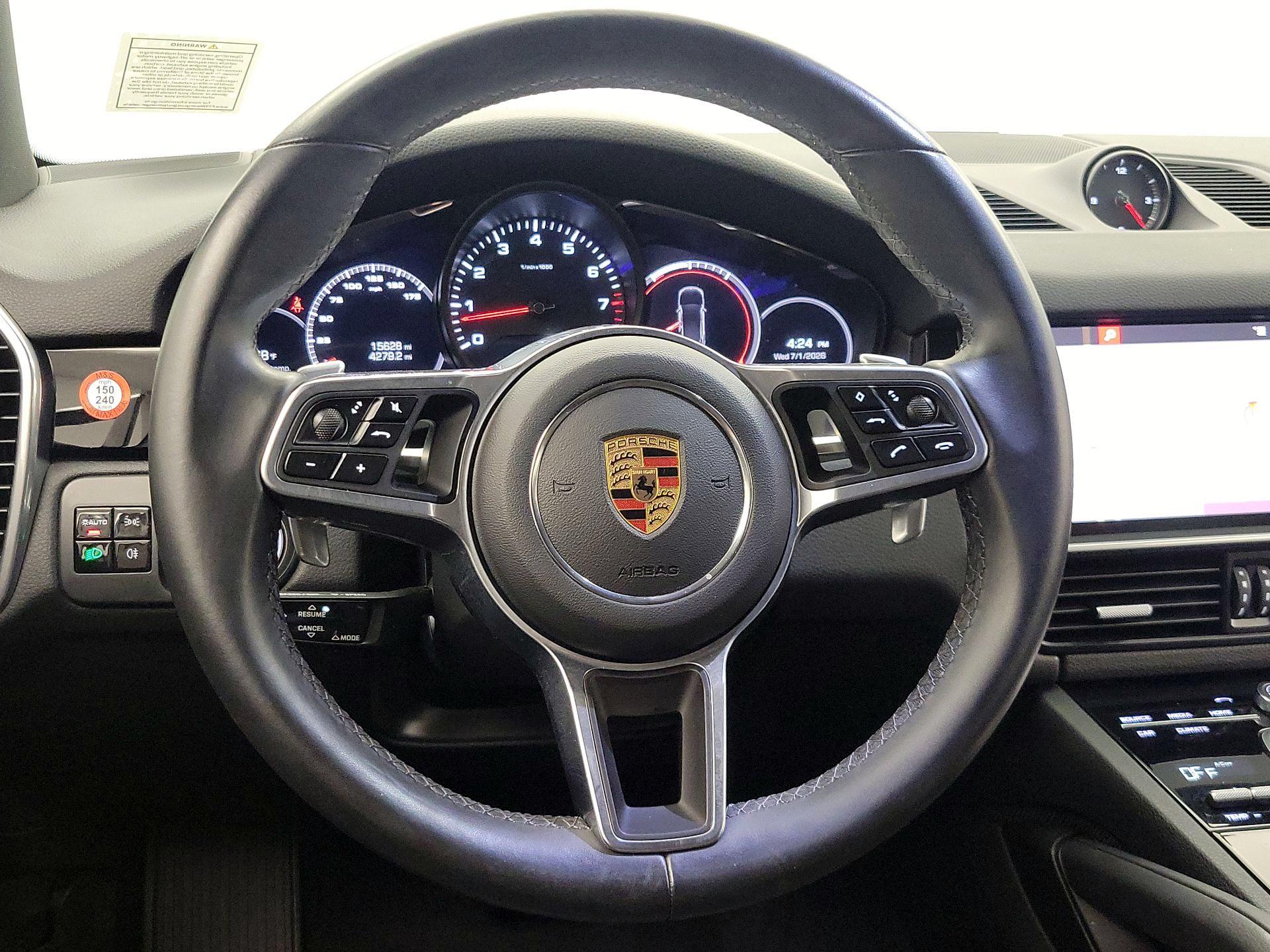 Thumbnail: 2020 Porsche Cayenne - 10