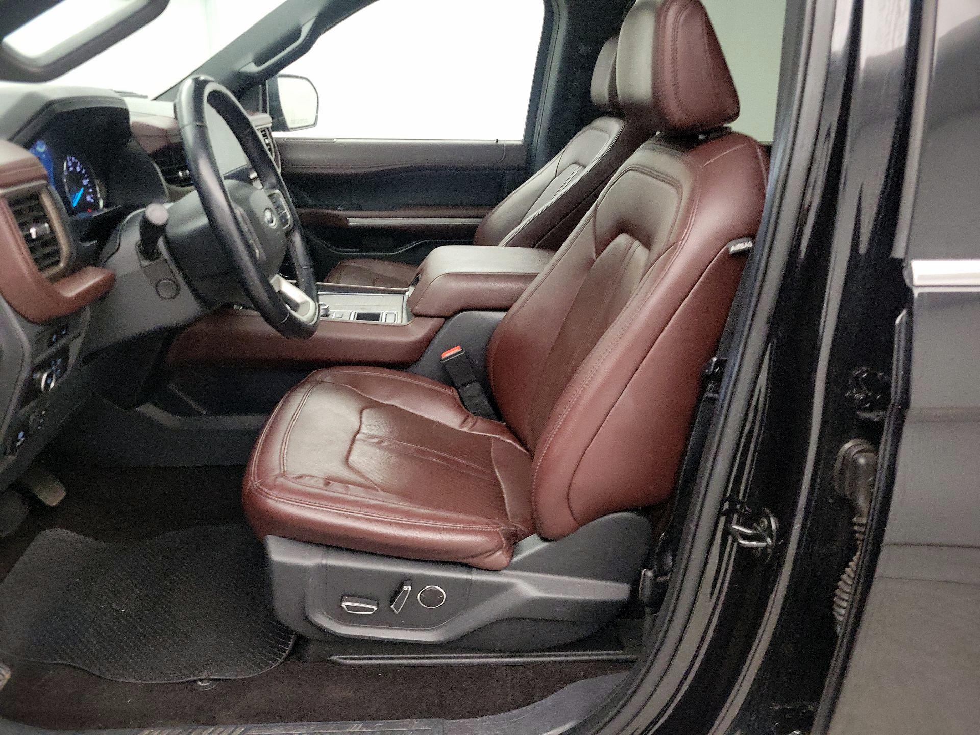 Thumbnail: 2023 Ford Expedition - 11