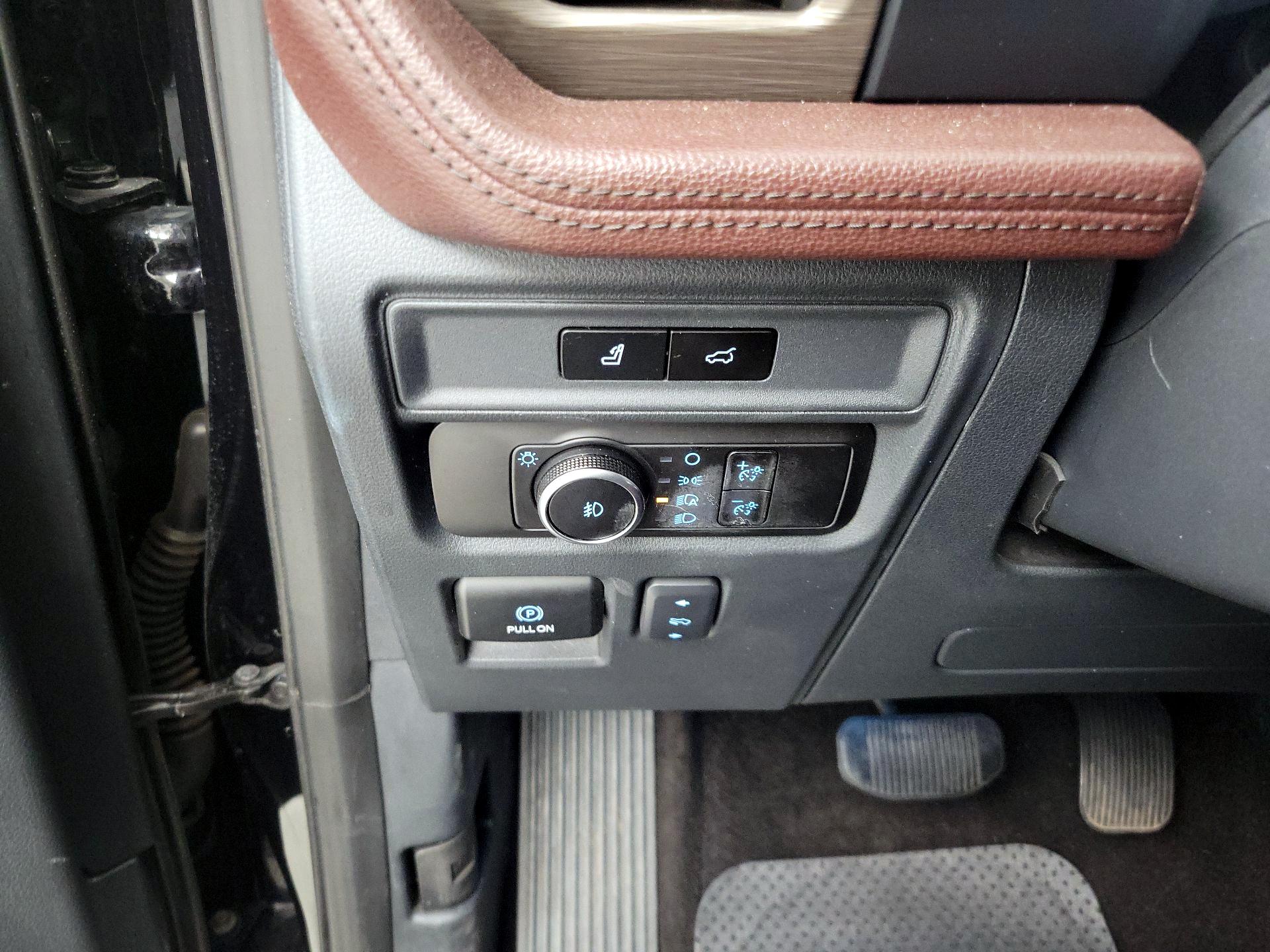 Thumbnail: 2023 Ford Expedition - 13