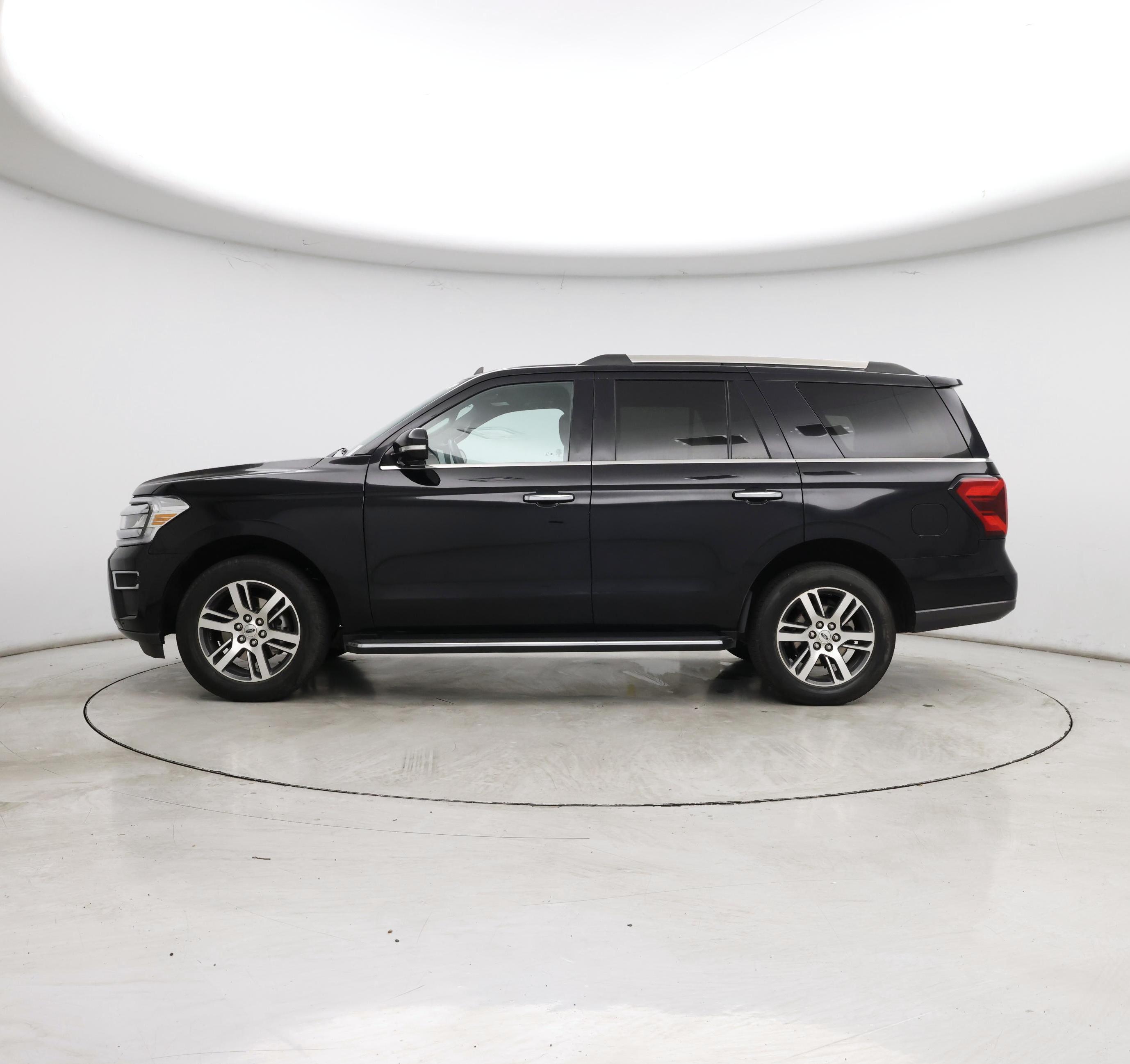 Thumbnail: 2023 Ford Expedition - 3