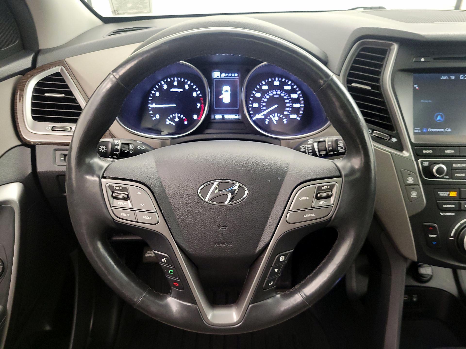Thumbnail: 2017 Hyundai Santa Fe - 10